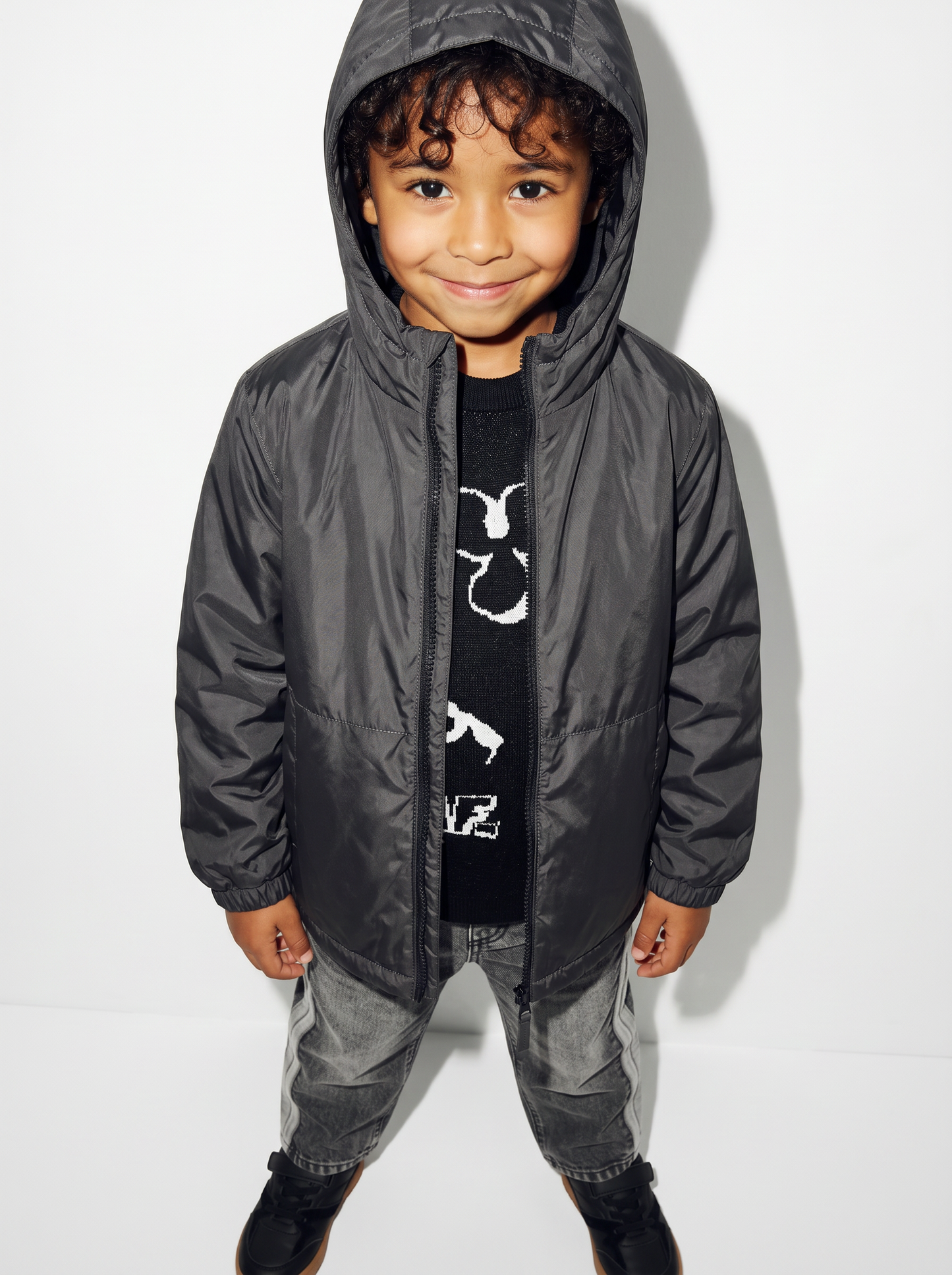 Lightweight jacket with hood and zip - Grey
