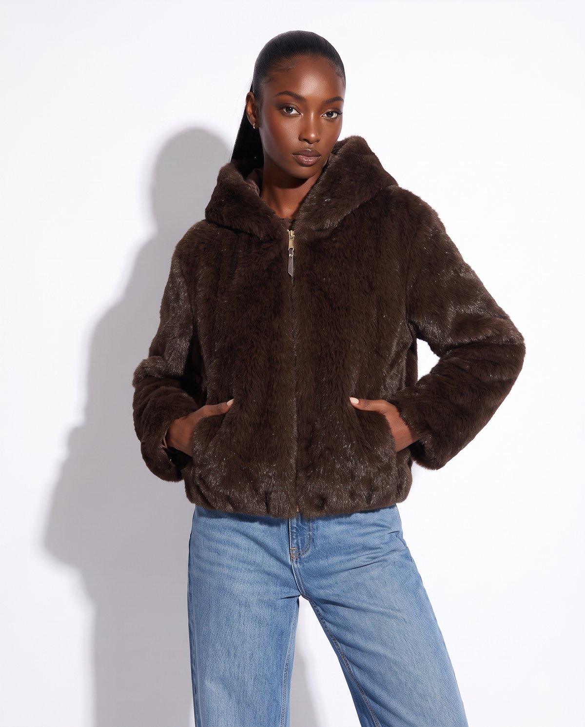 Bomber ecopelliccia con cappuccio e zip - Moro