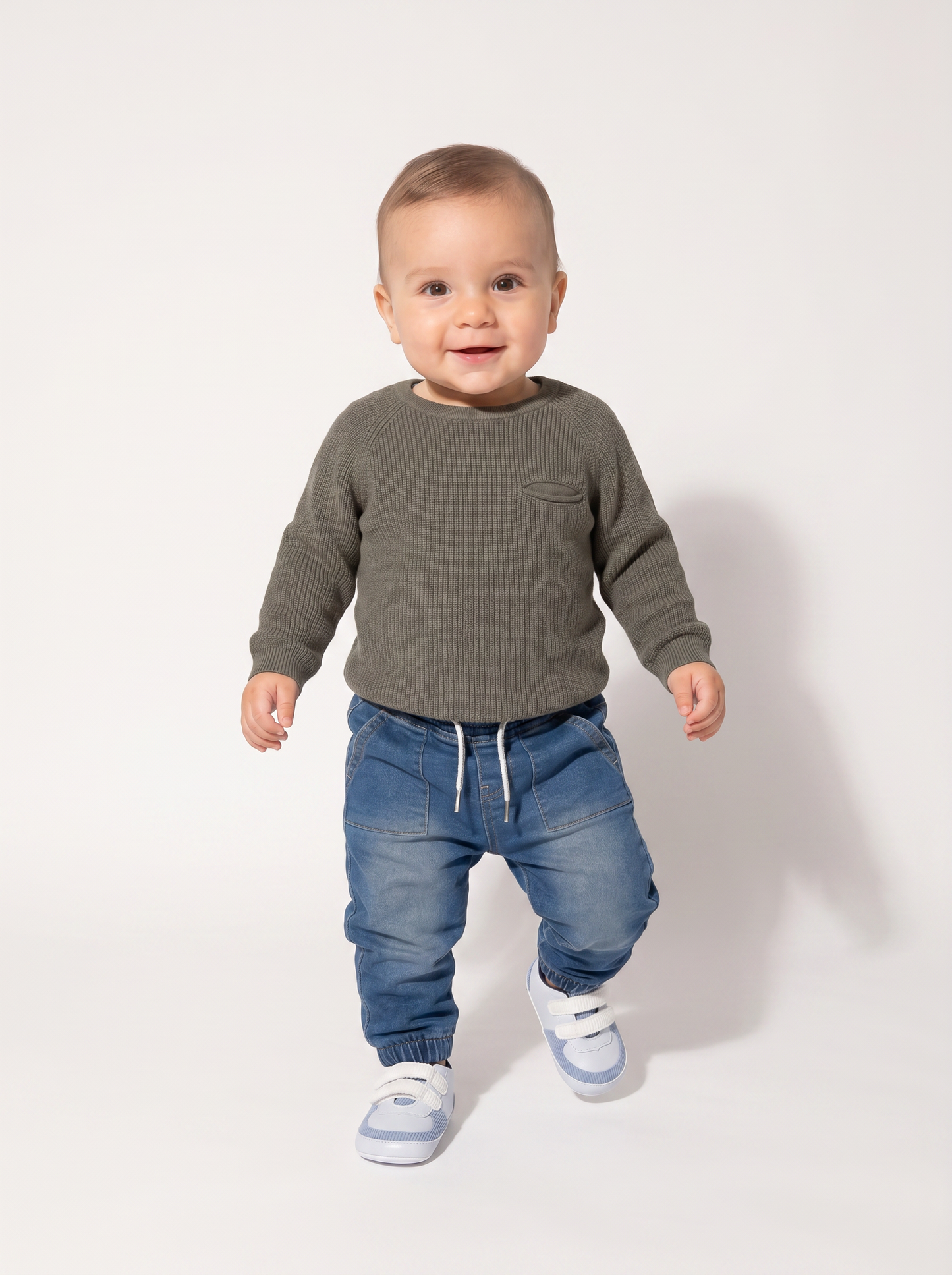 Basic sweater with round neck and pocket - Green