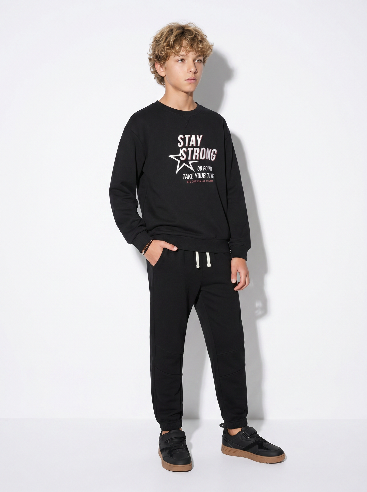 Comfortable and practical cotton jogger pants - Black