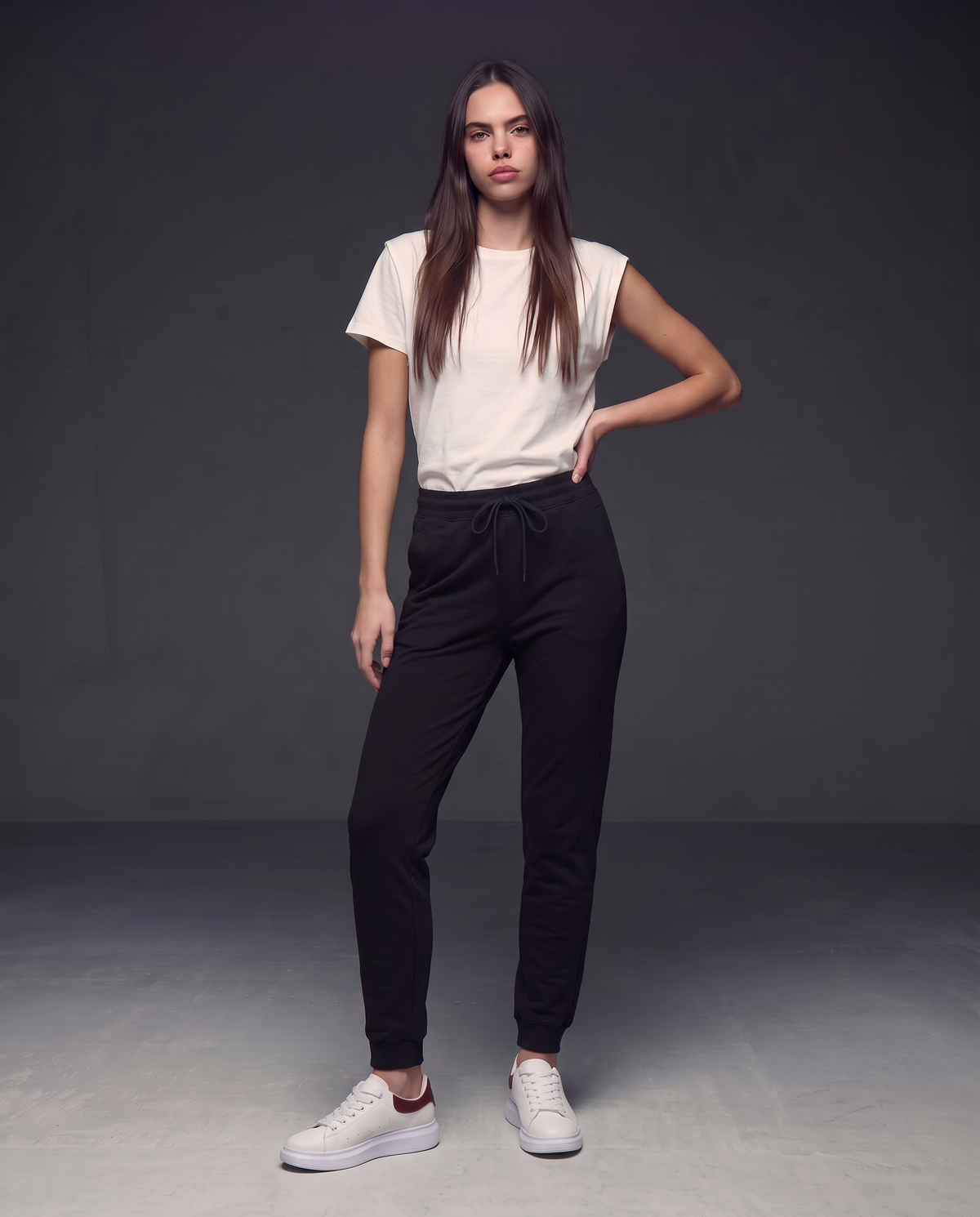 Slim Fitness Pants with Drawstring and Elastic - Black