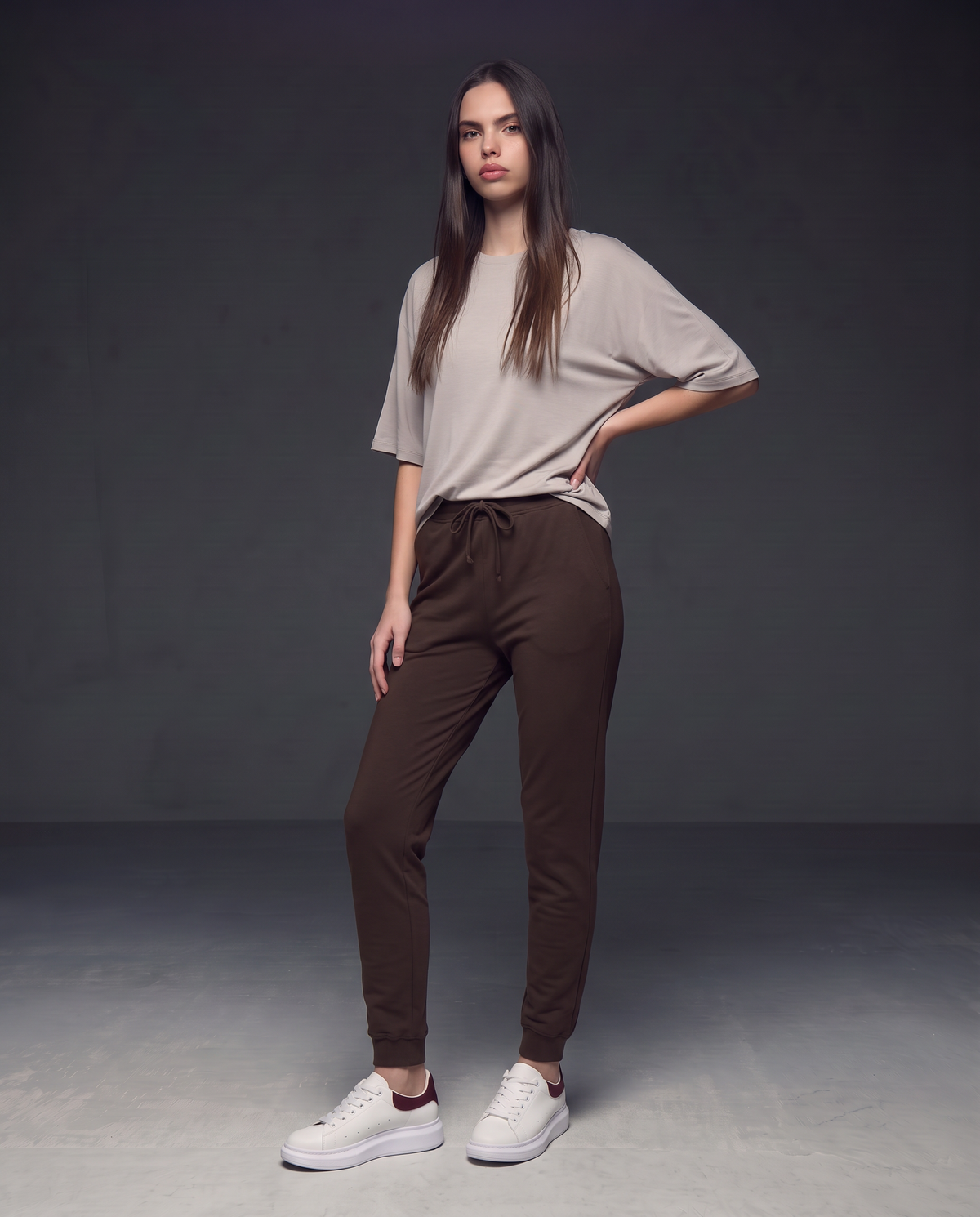 Slim Fitness Pants with Drawstring and Elastic - Brown