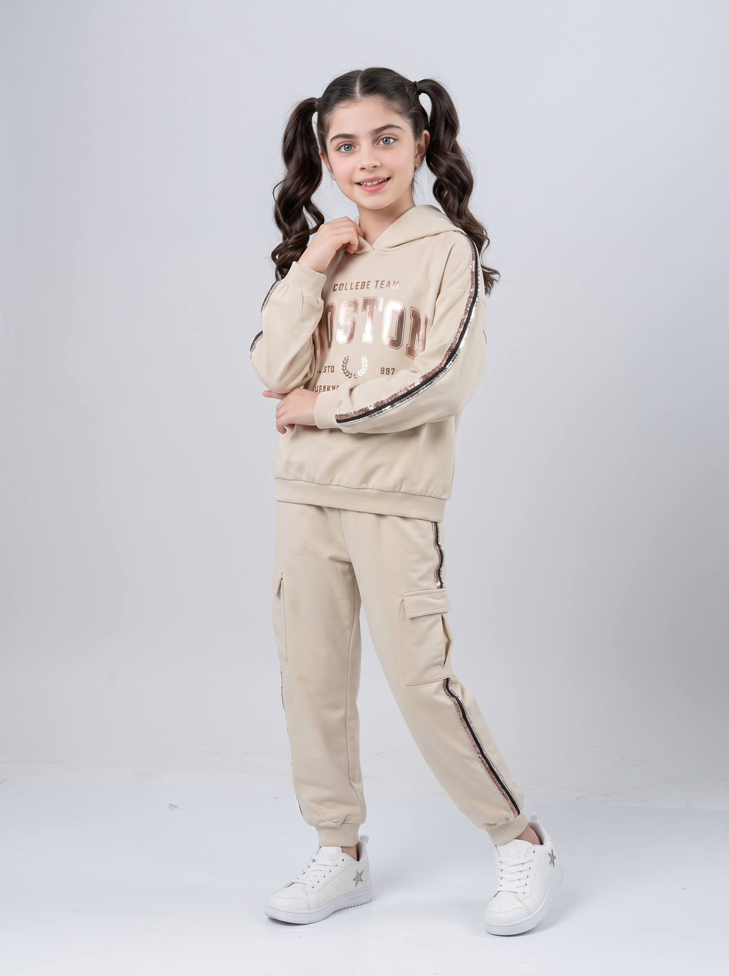 Felpa ampia con nastro metallizzato lucido - Beige