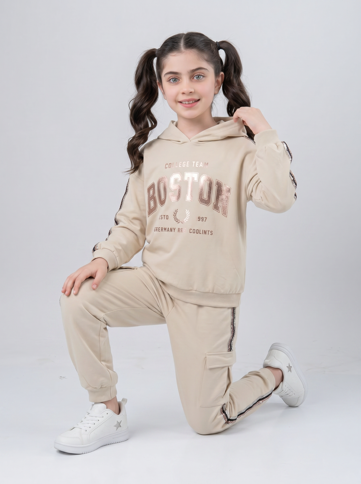 Felpa ampia con nastro metallizzato lucido - Beige