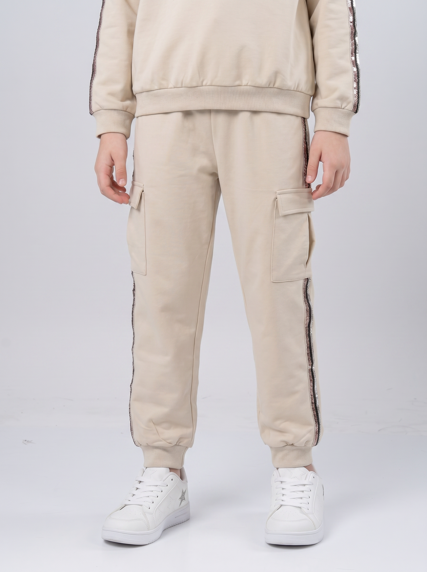 Jogger cargo con nastro metallizzato - Beige