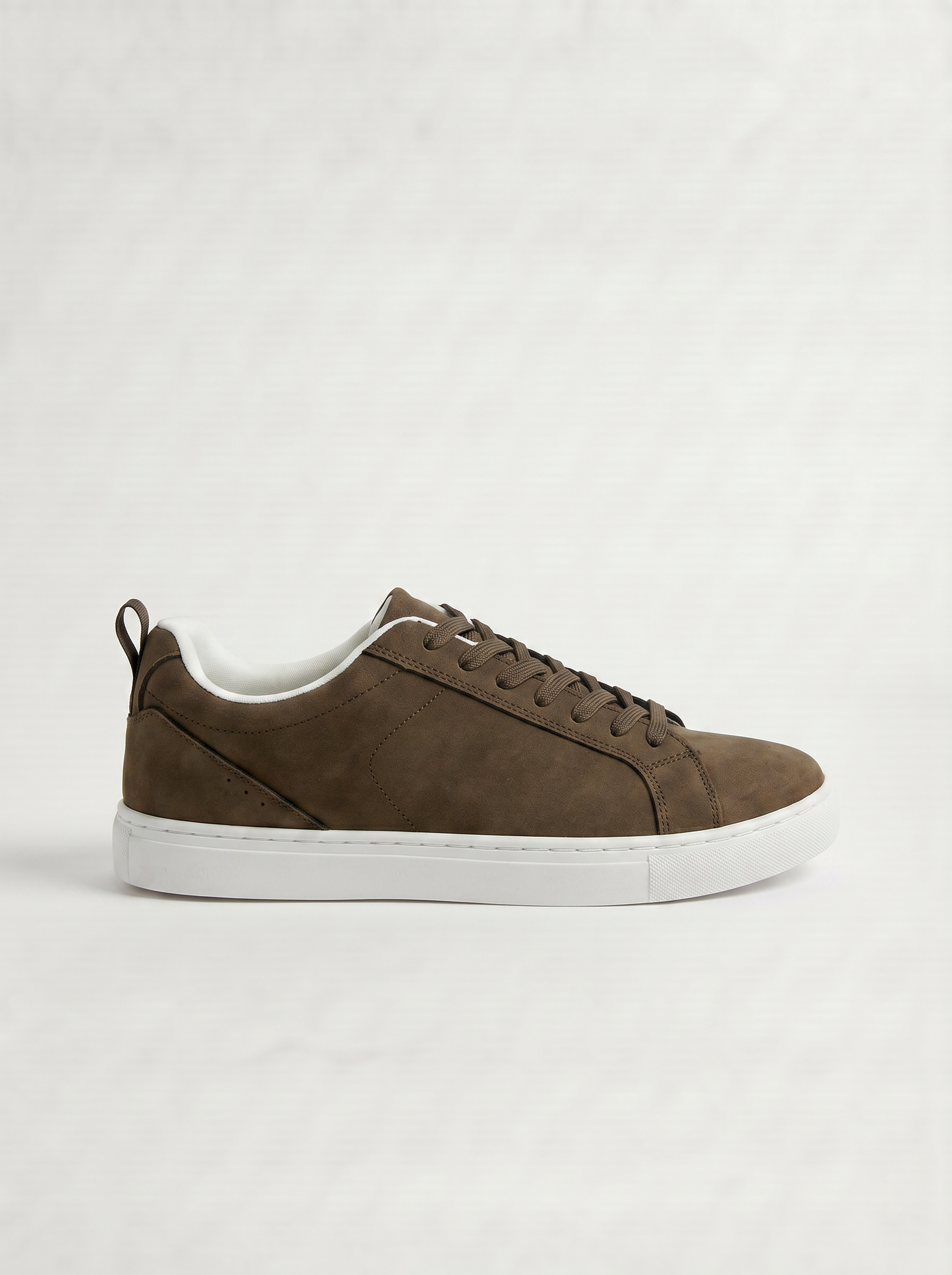 Men's Minimal Sneakers in Polyurethane - Brown