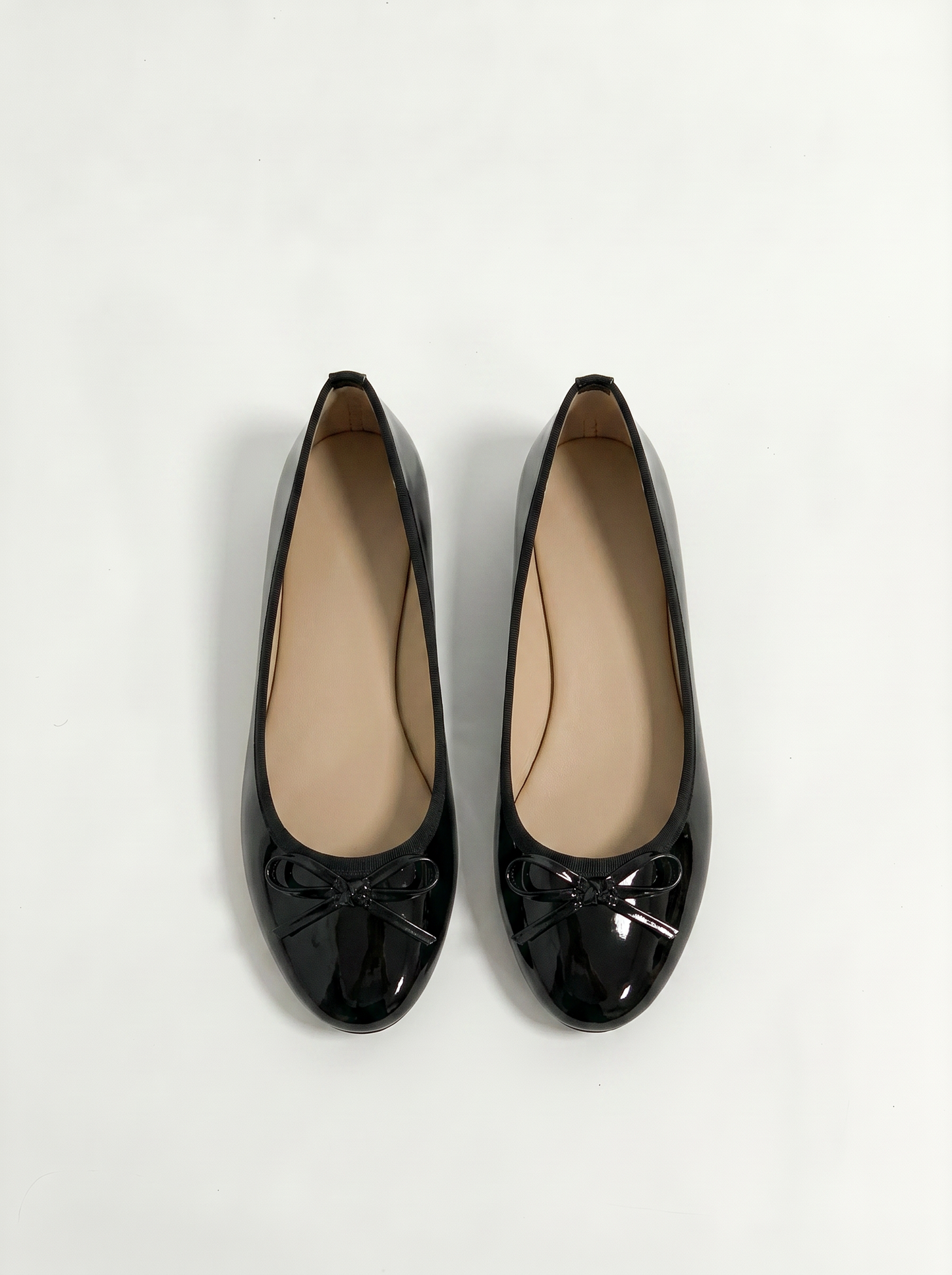 Black patent ballerina with bow - Black