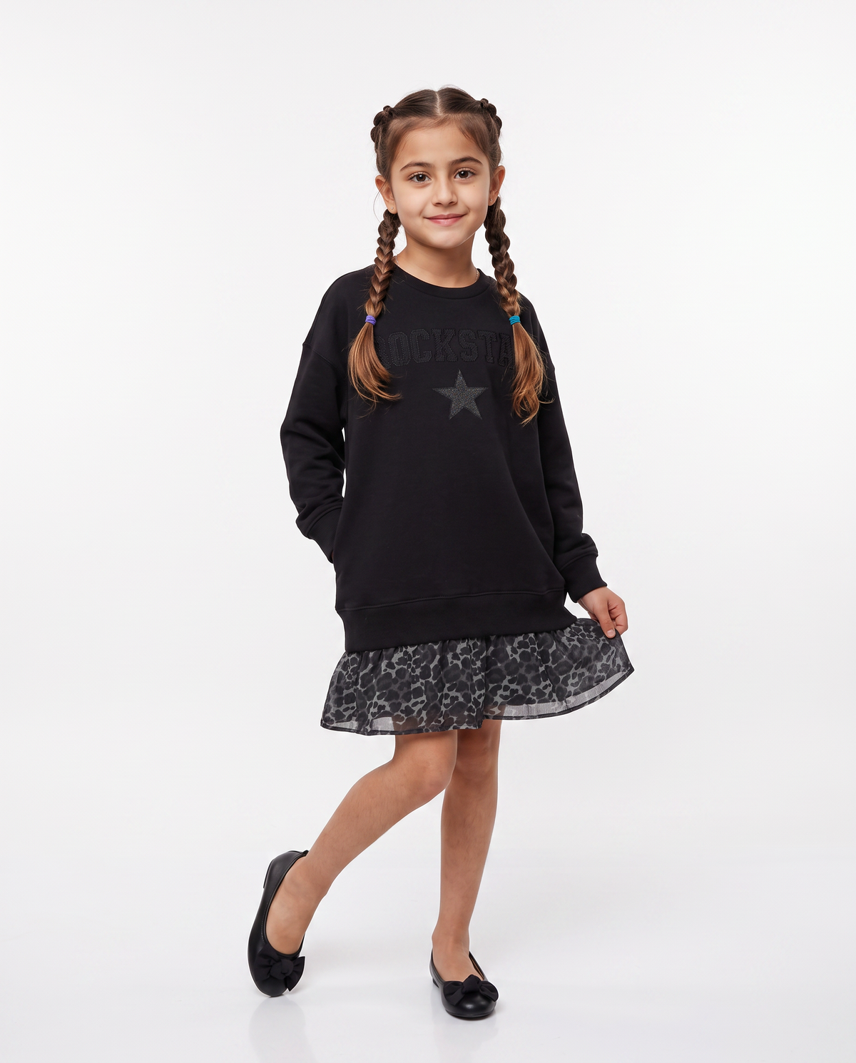 Sweatshirt dress with decorative ruffles - Black