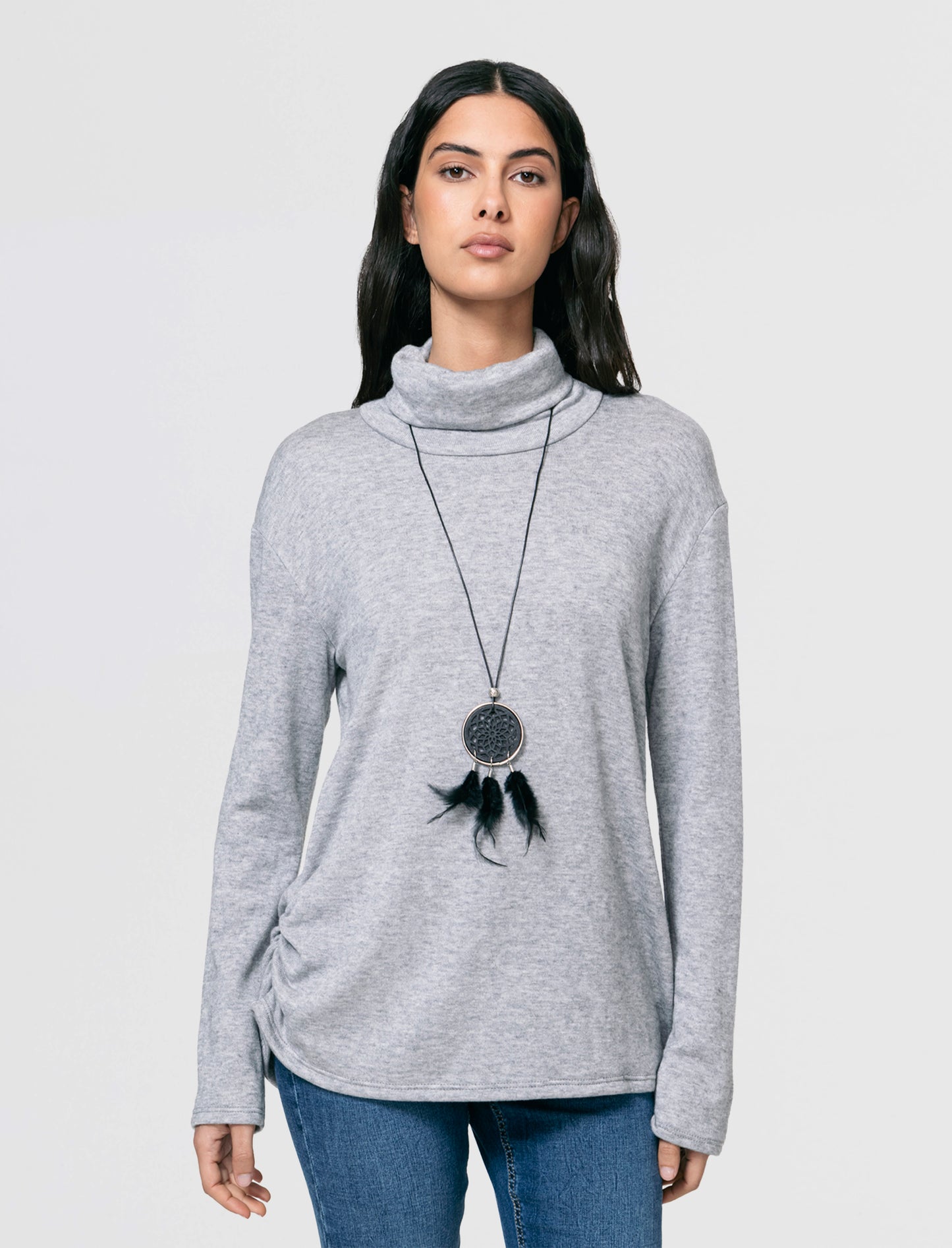 Tshirt manica lunga con collo alto in tessuto pesante con collana - Grigio mel.