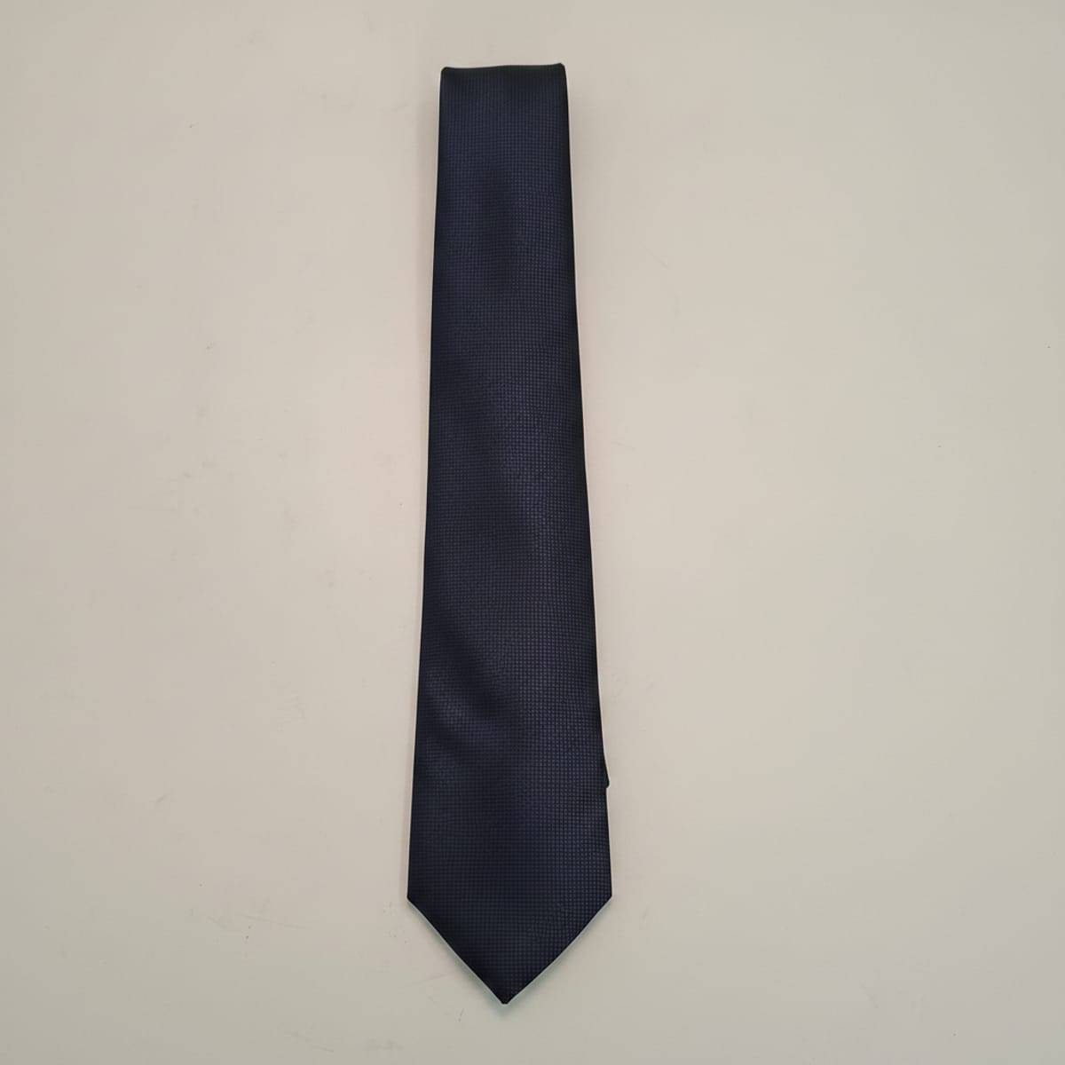 Cravatta 7 cm per uomo elegante e stilosa - Blu navy
