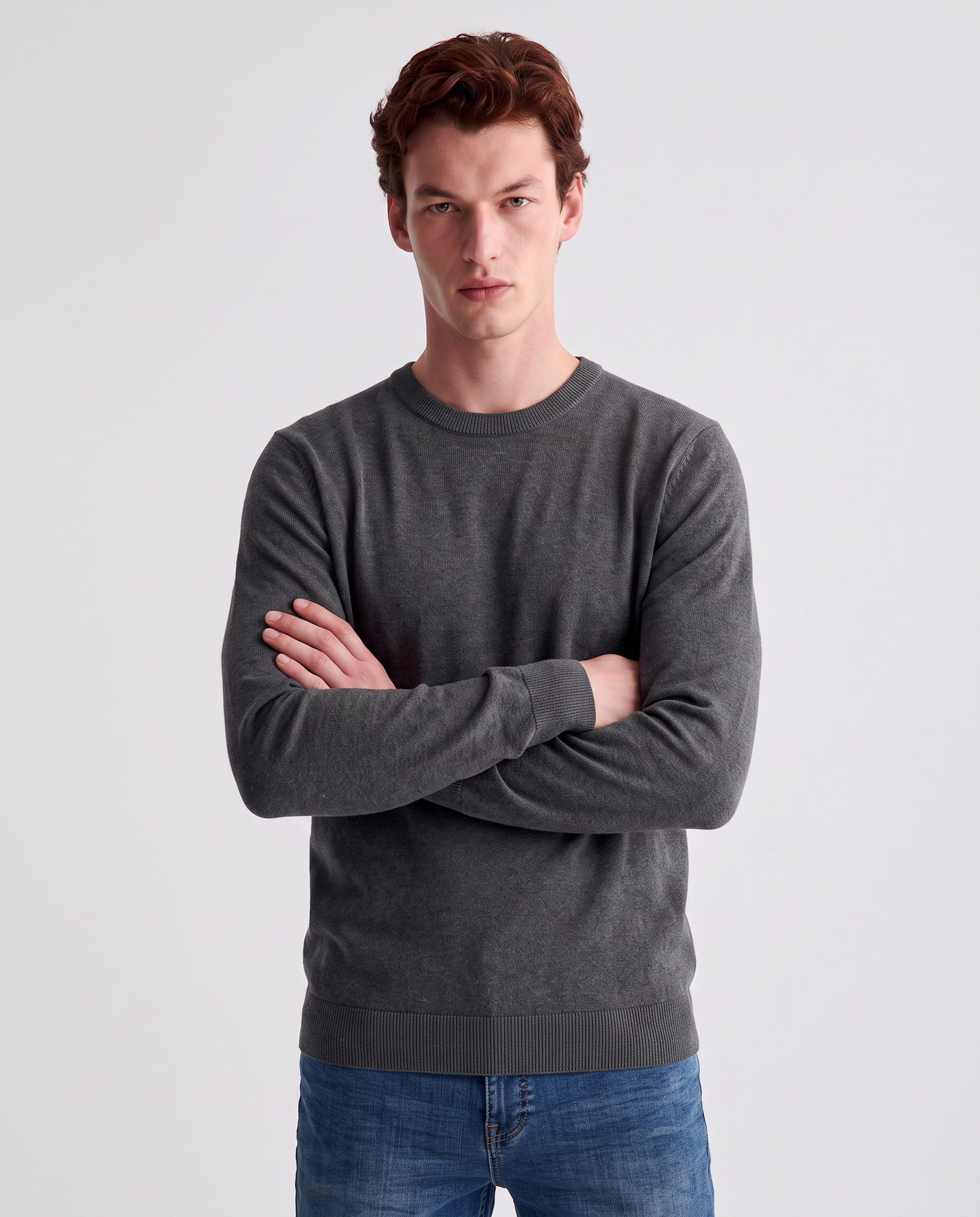 Basic Crew Neck Sweater in Comfort Yarn - Grey