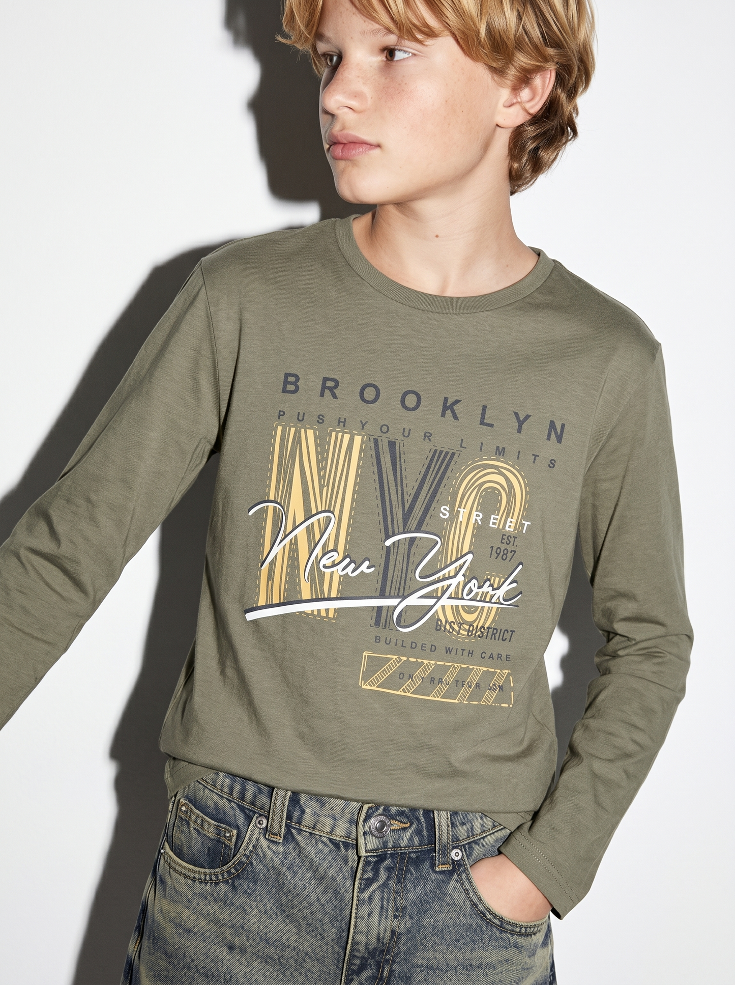 Felpa Basic con Cappuccio e Stampa - Verde militare