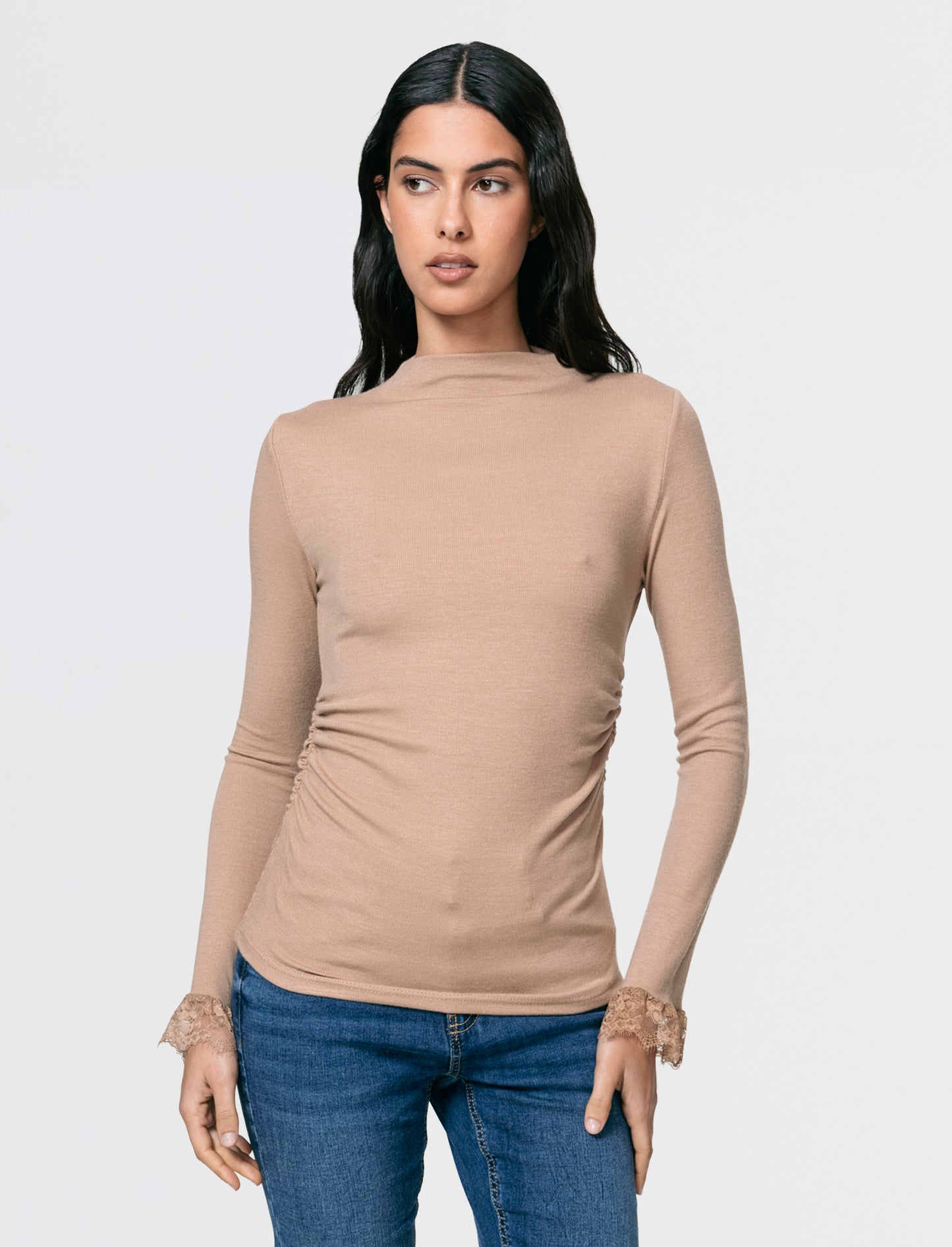 Tshirt manica lunga con pizzo a fondo manica - Cammello