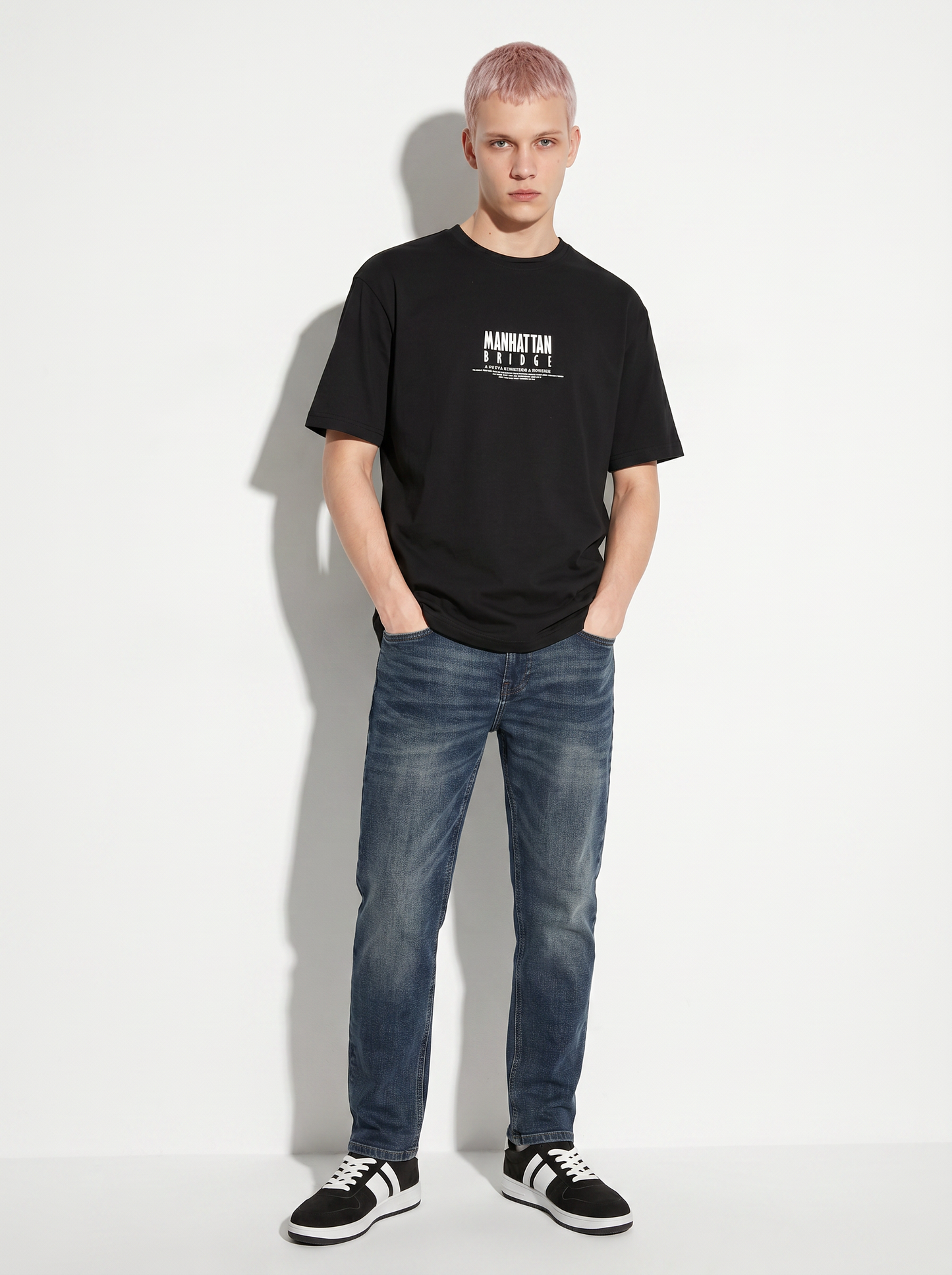T-shirt cotone con stampa a rilievo - Nero