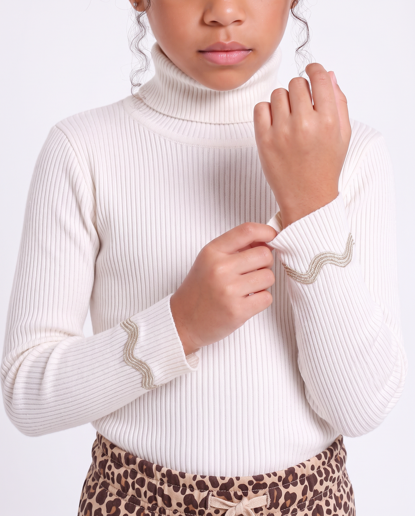 Maglia collo alto con polsino metallico - Bianco latte