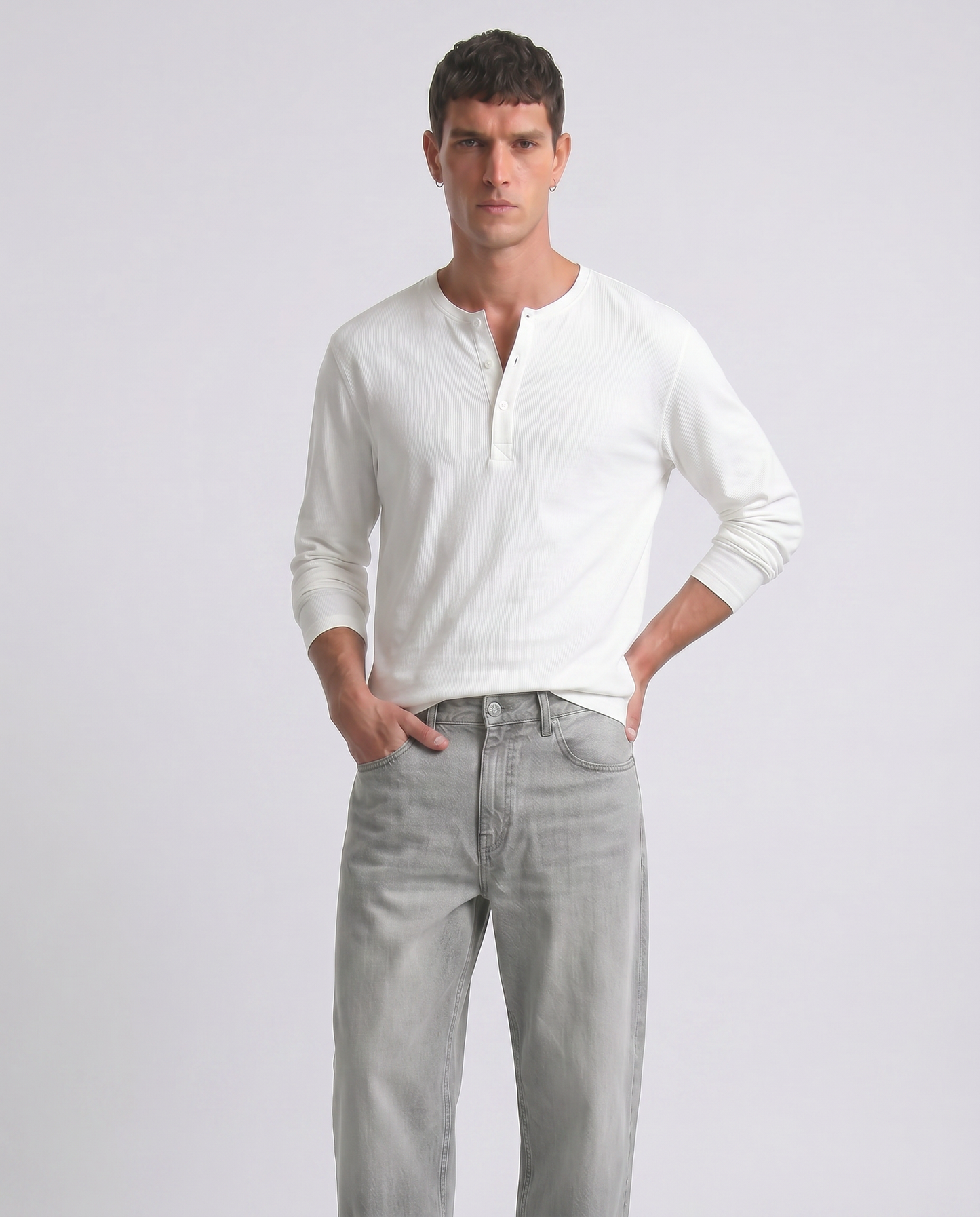 T-shirt Serafino a costine con maniche lunghe - Bianco