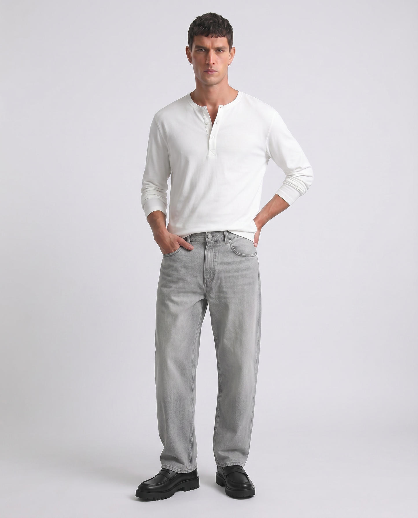 T-shirt Serafino a costine con maniche lunghe - Bianco