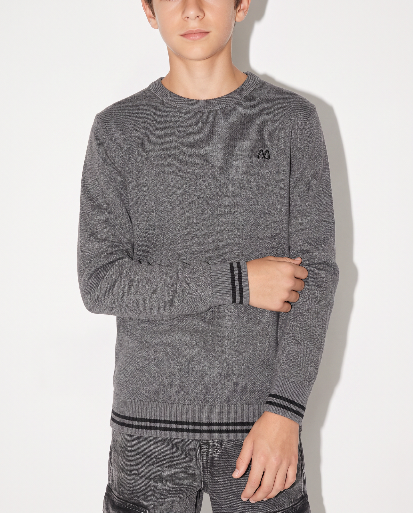 Crew neck sweater with patch sleeves - Grey