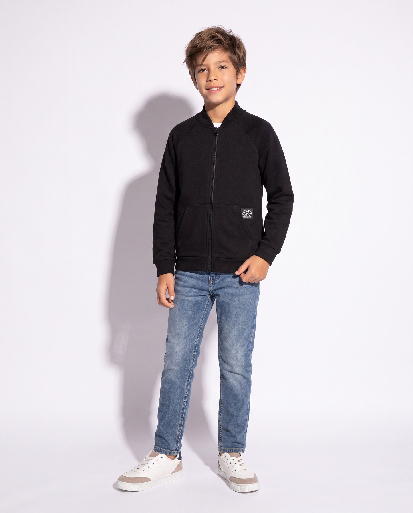 Felpa con zip e tascone frontale - Nero