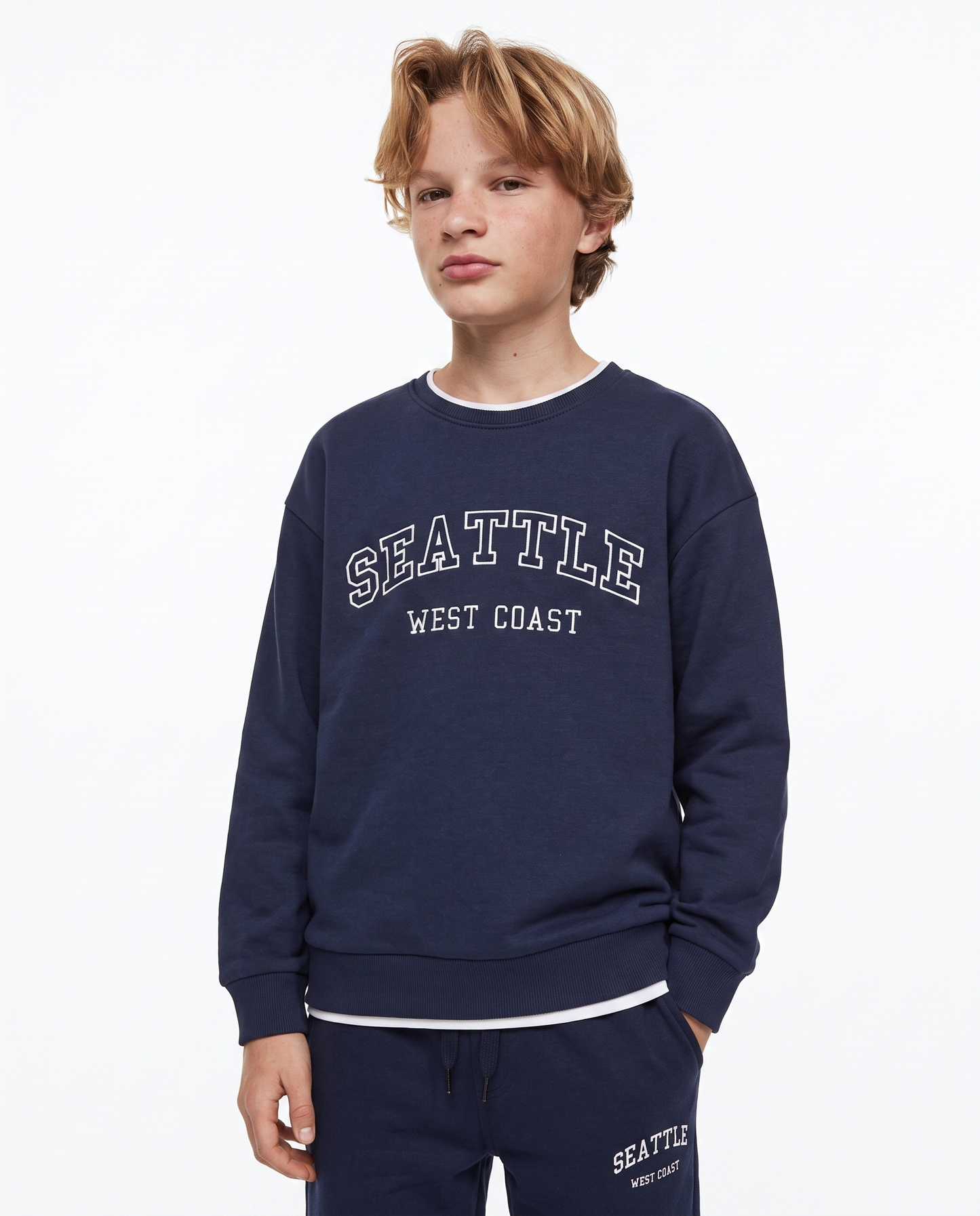 Crewneck sweatshirt with embroidery and comfort - Blue