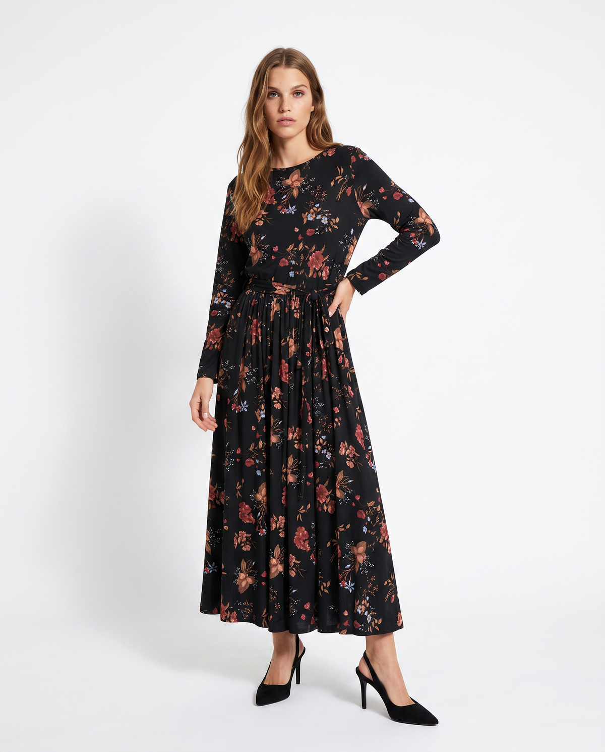 Vestito lungo a manica con arricciatura - var 2
