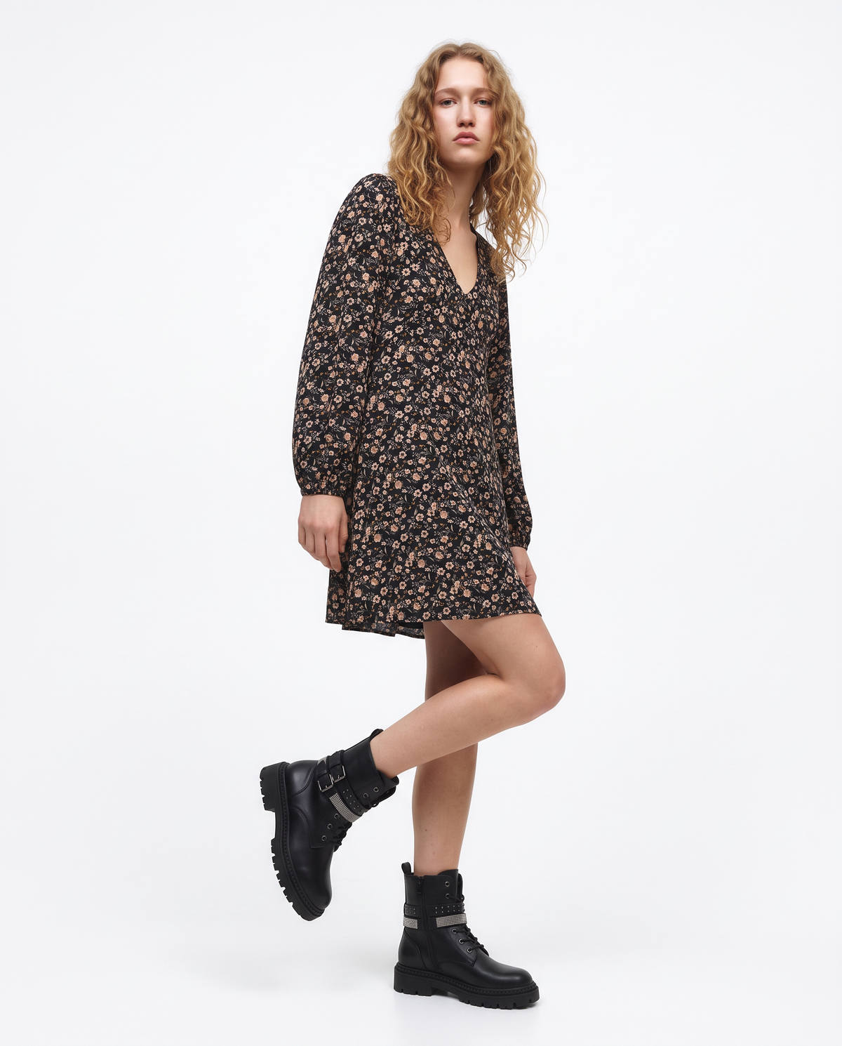 Vestito corto stampato con scollo a V - var 1