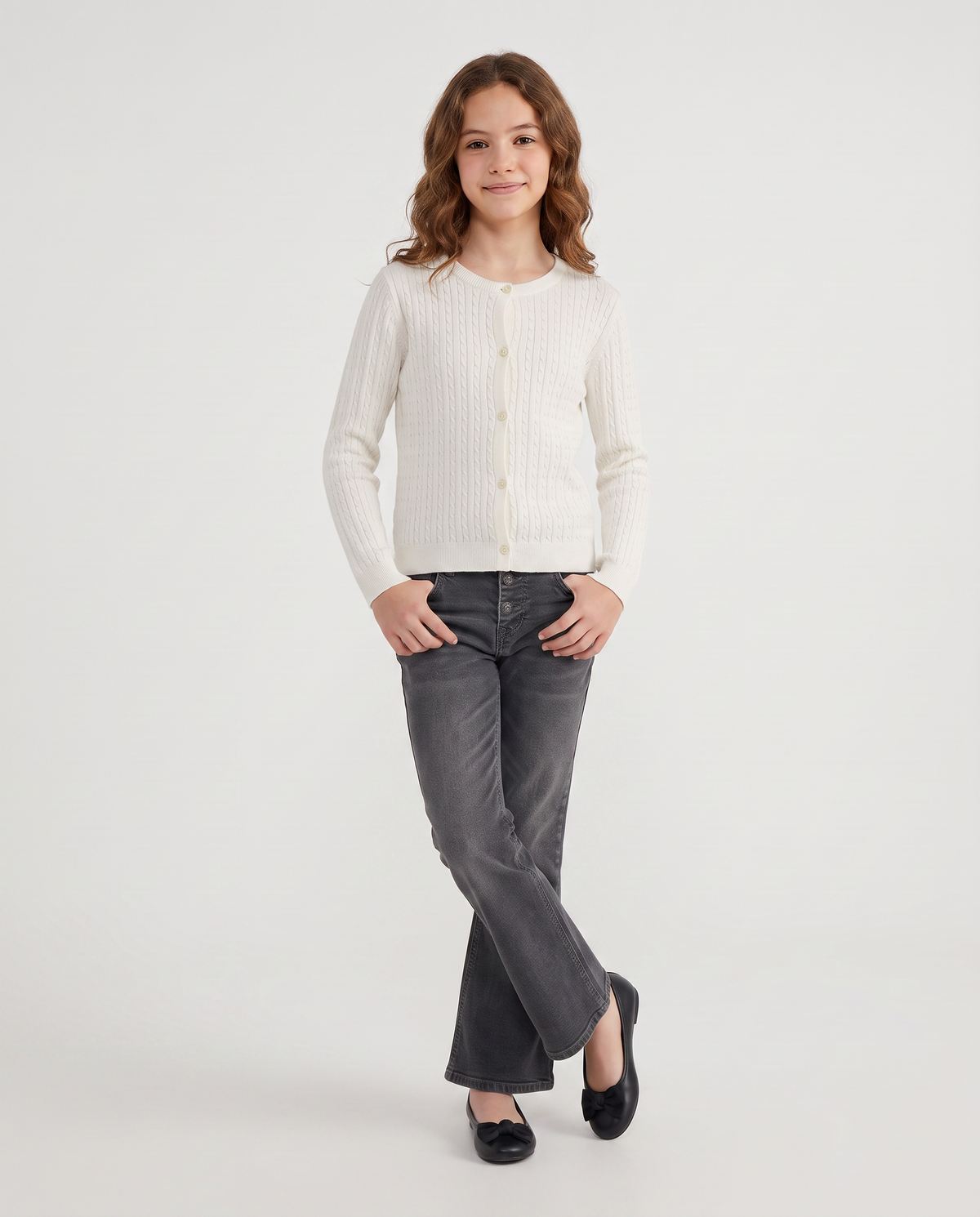 Long Sleeve Crew Neck Cardigan Braid - White
