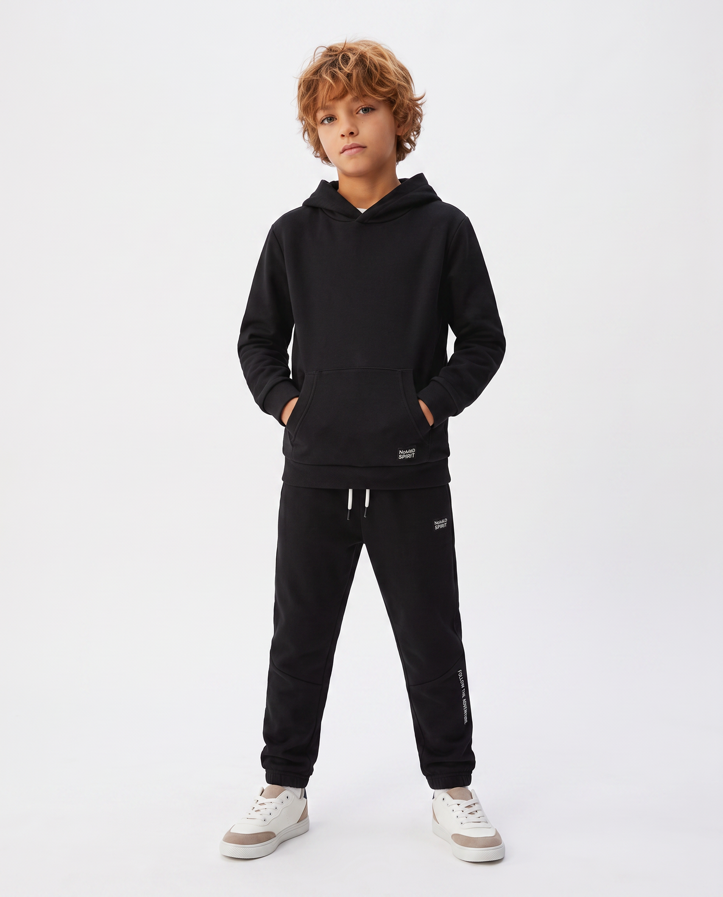 Trendy hoodie with pouch pocket - Black