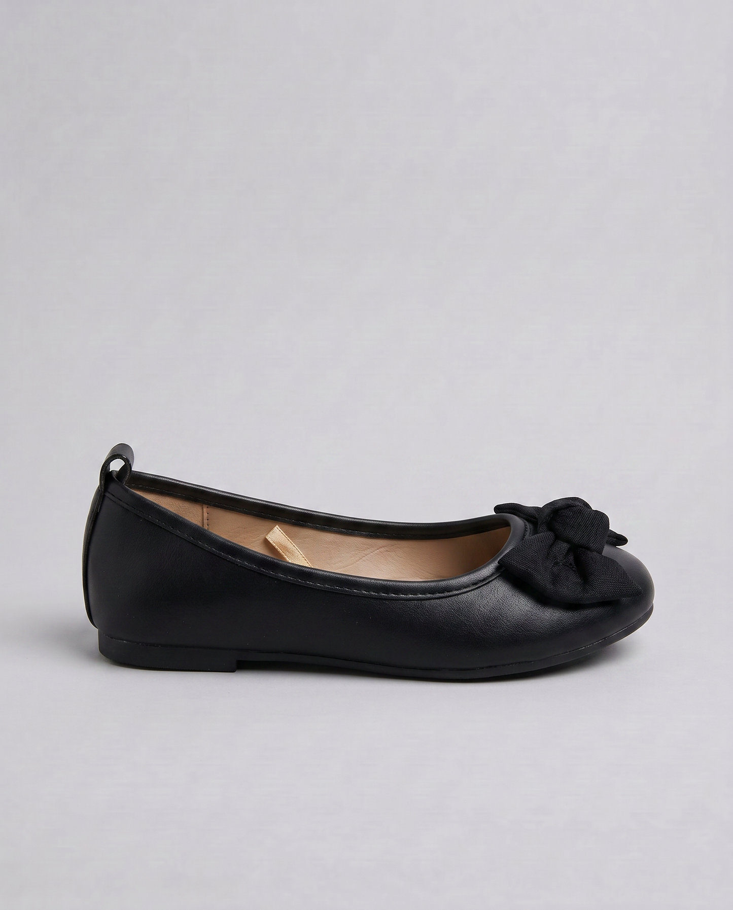 Ballerina with black polyurethane bow - Black