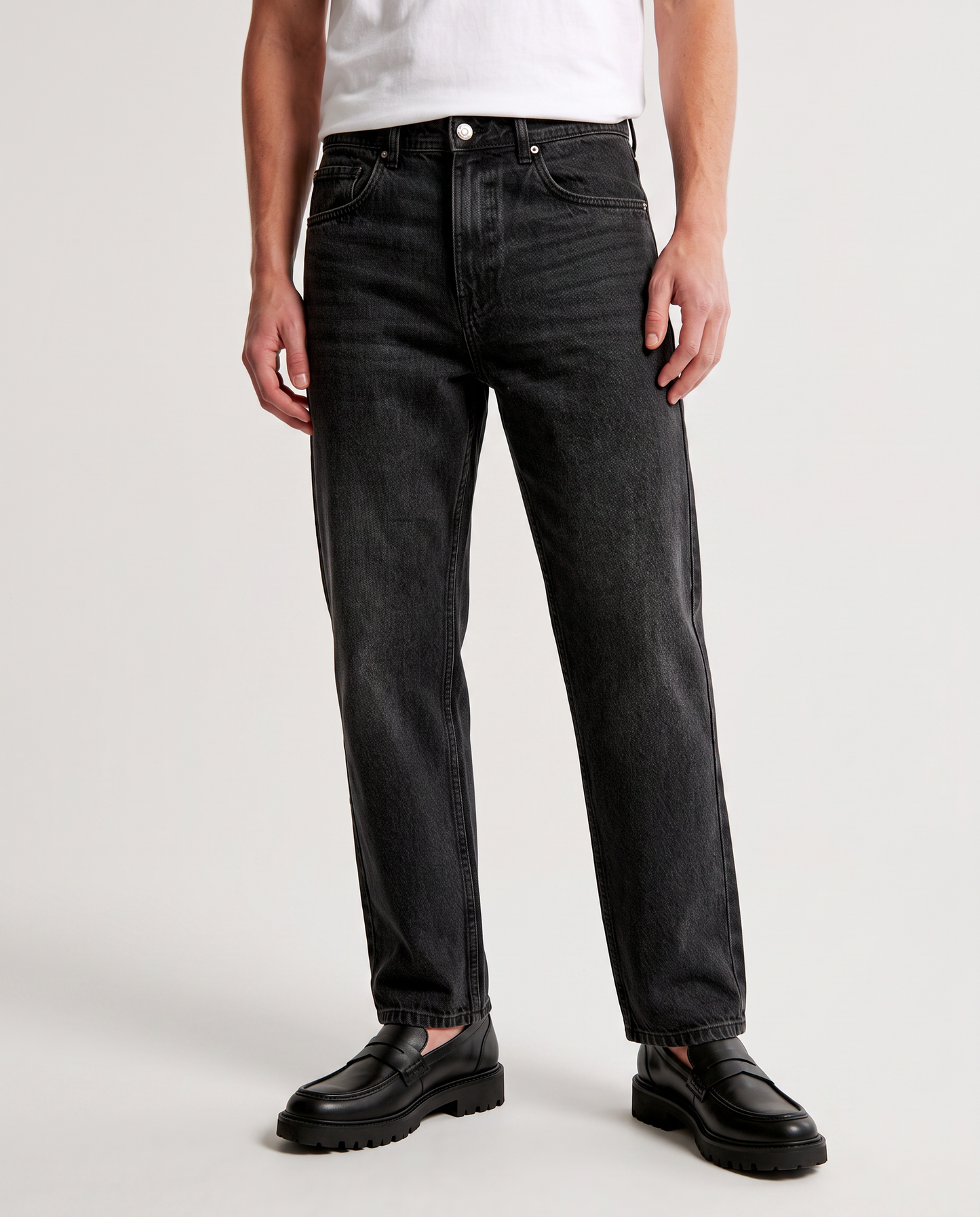 JEANS STRAIGHT FIT in denim slavato - Nero