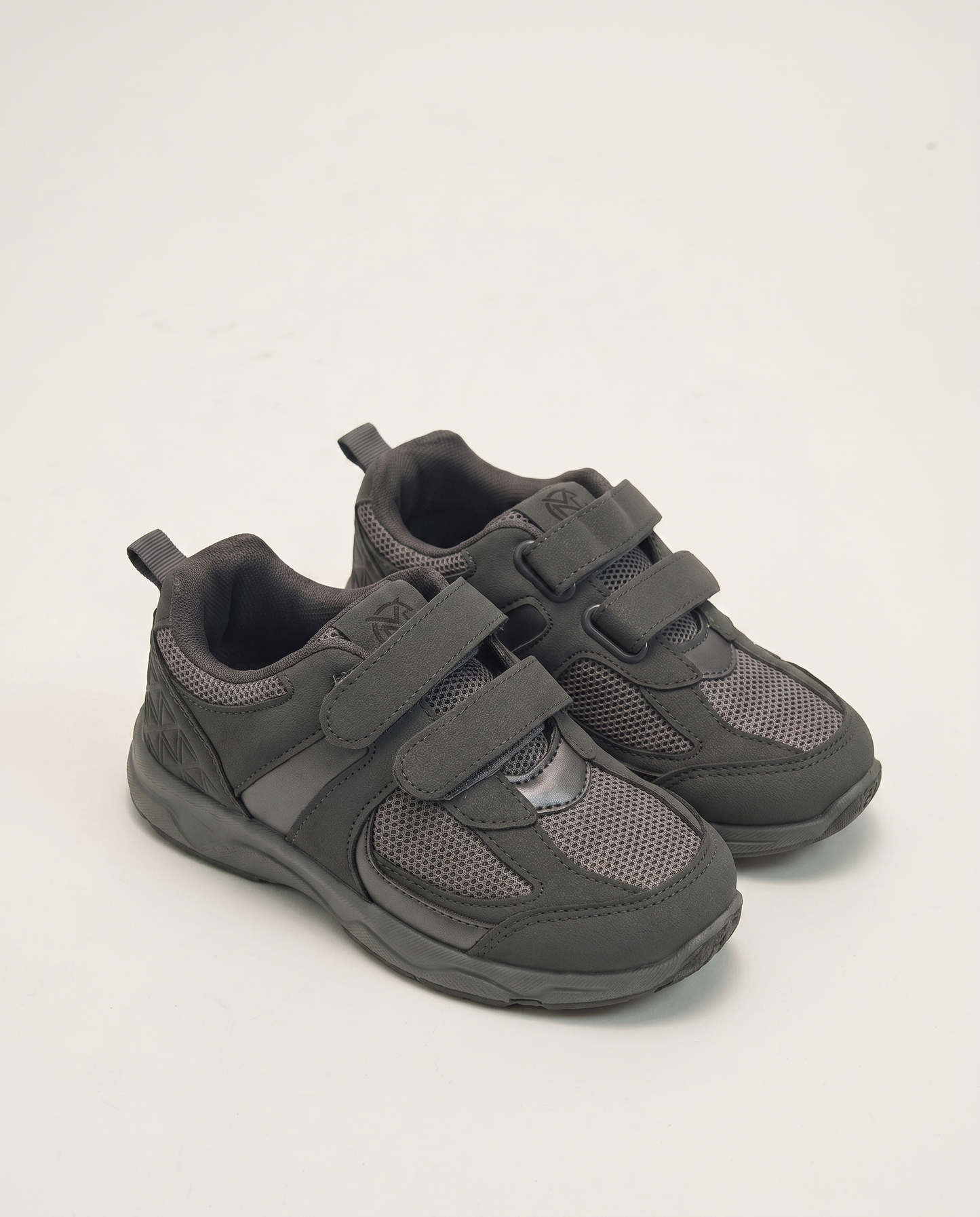 Childrens sneakers with double strap - Grey