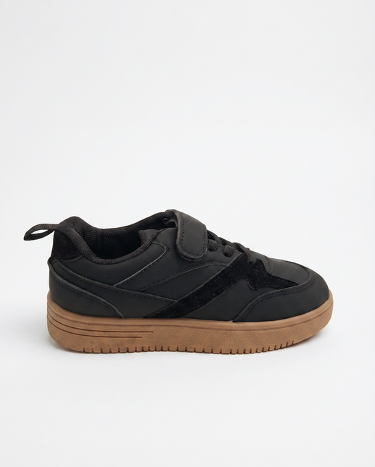 Minimal black polyurethane sneakers - Black
