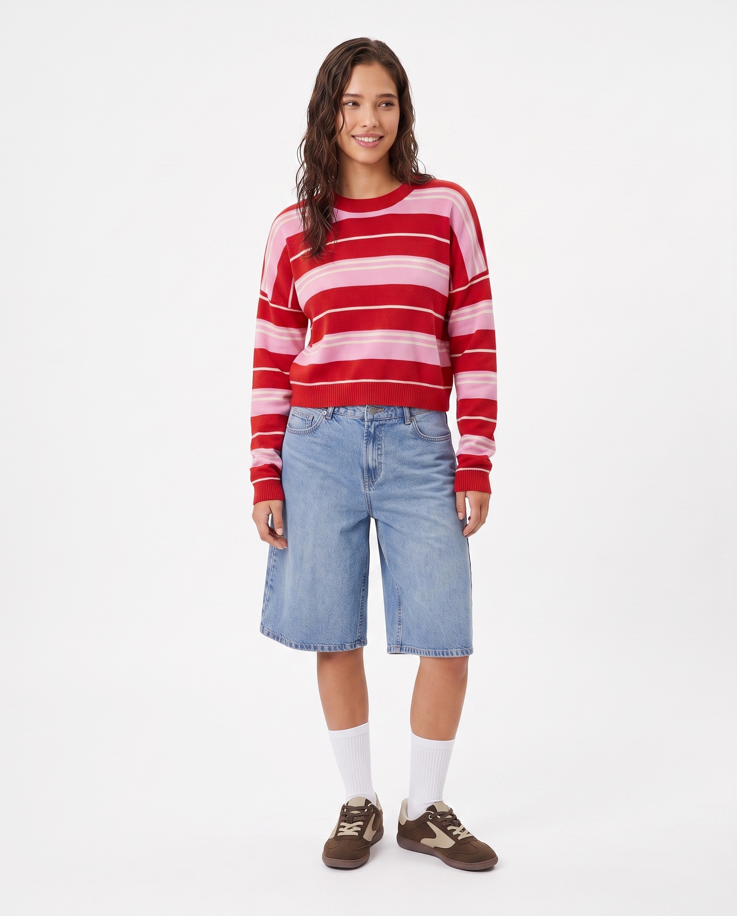 Maglia crop con manica a T stylish - var 2