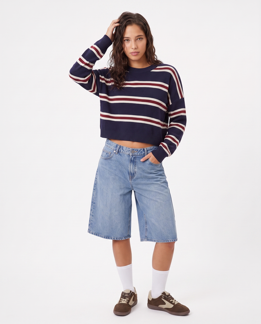 Maglia crop con manica a T stylish - var 3