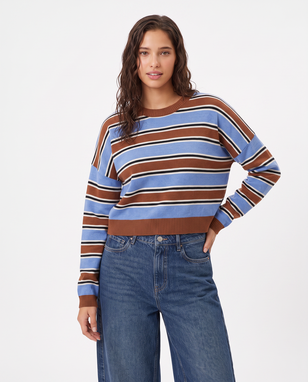 Stylish T-shirt crop top - 