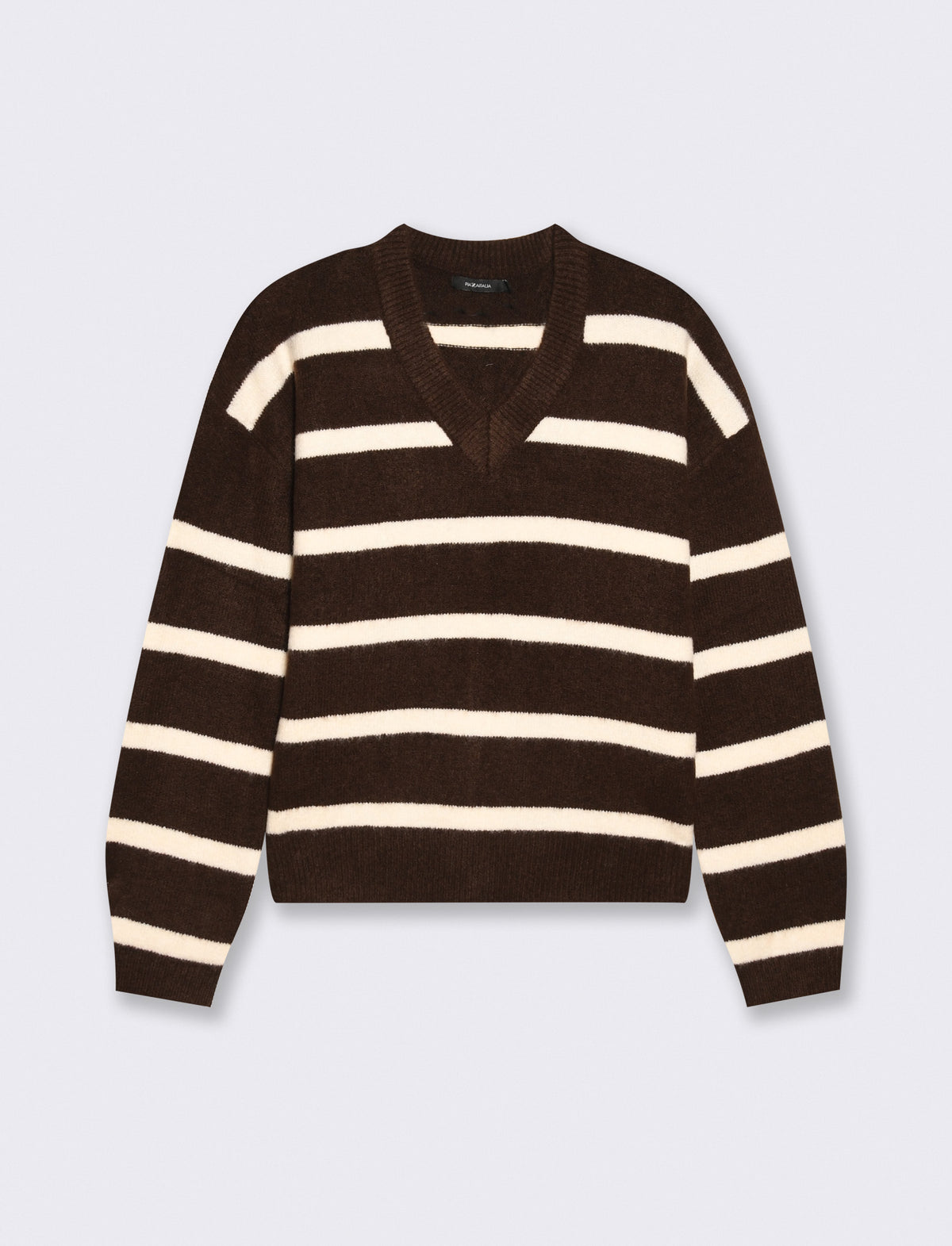 Elegant and versatile V-neck pullover - 