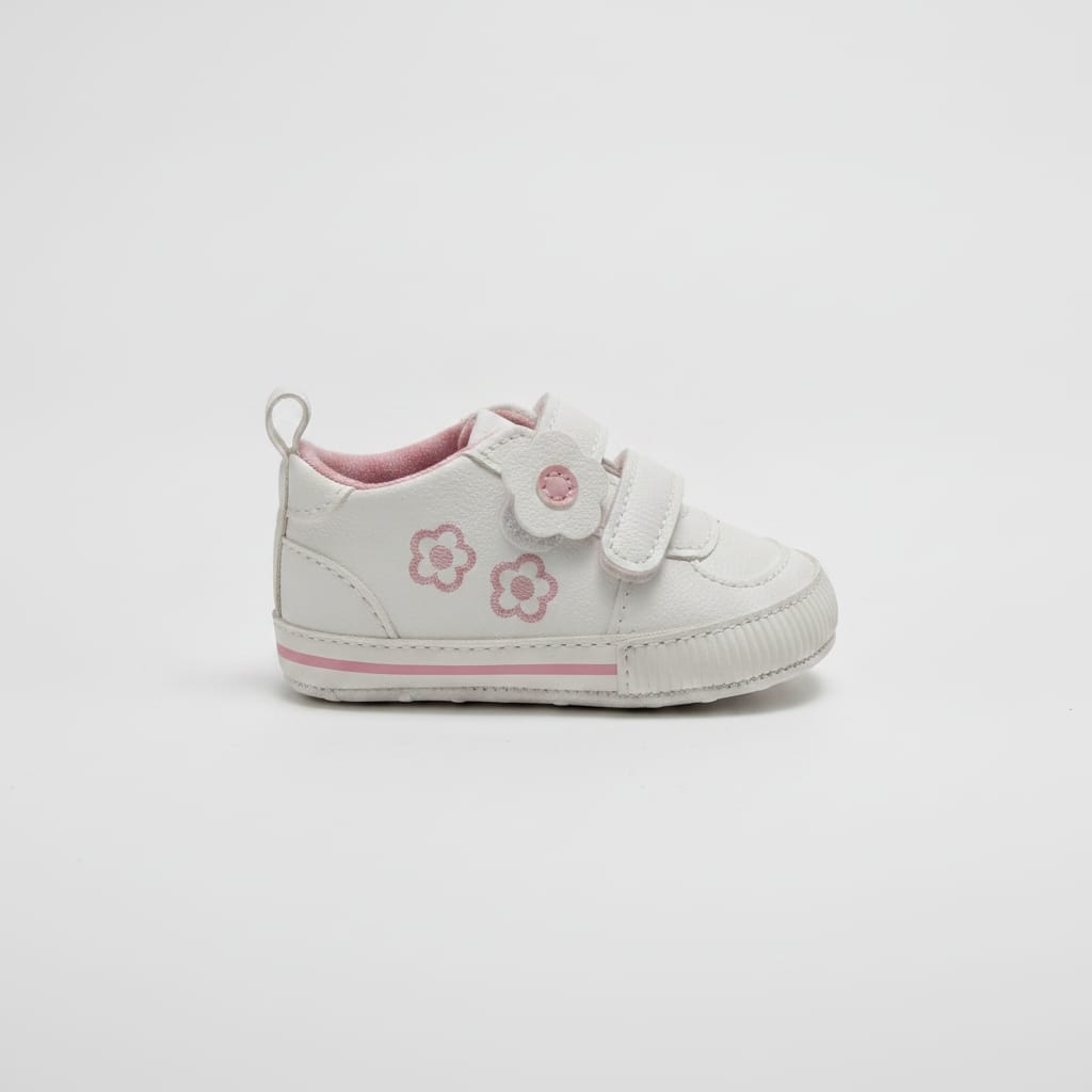 White shoes with flowers for girls - White