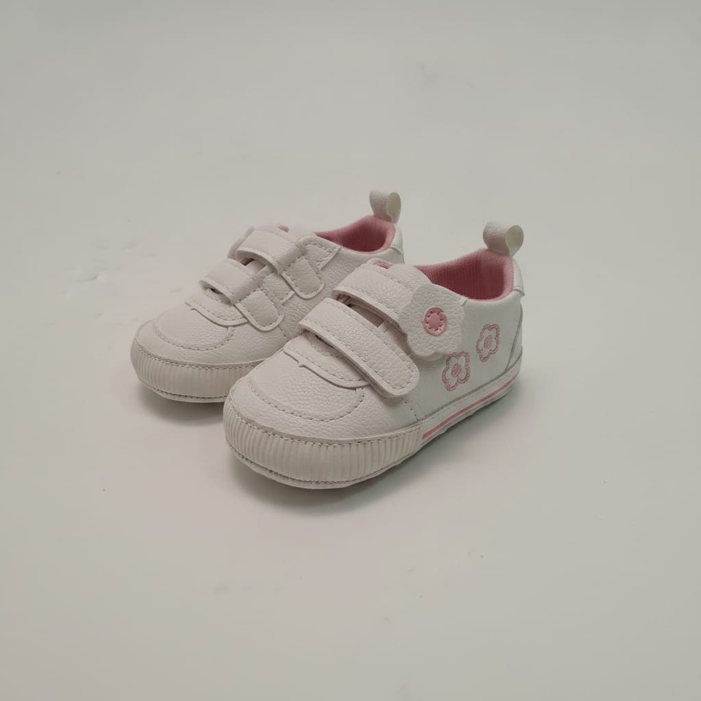 White shoes with flowers for girls - White