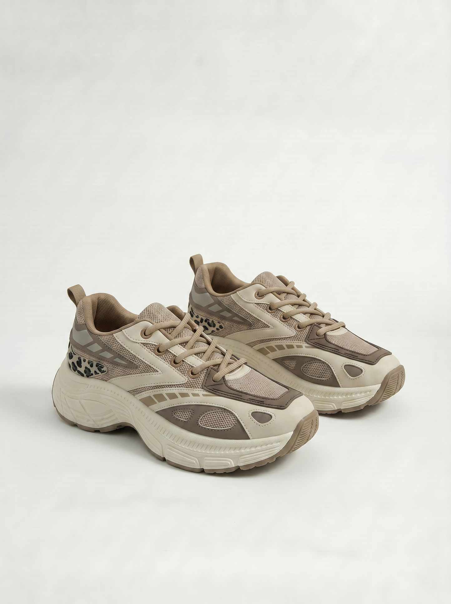 Beige sneakers with pony effect and leopard print - Beige