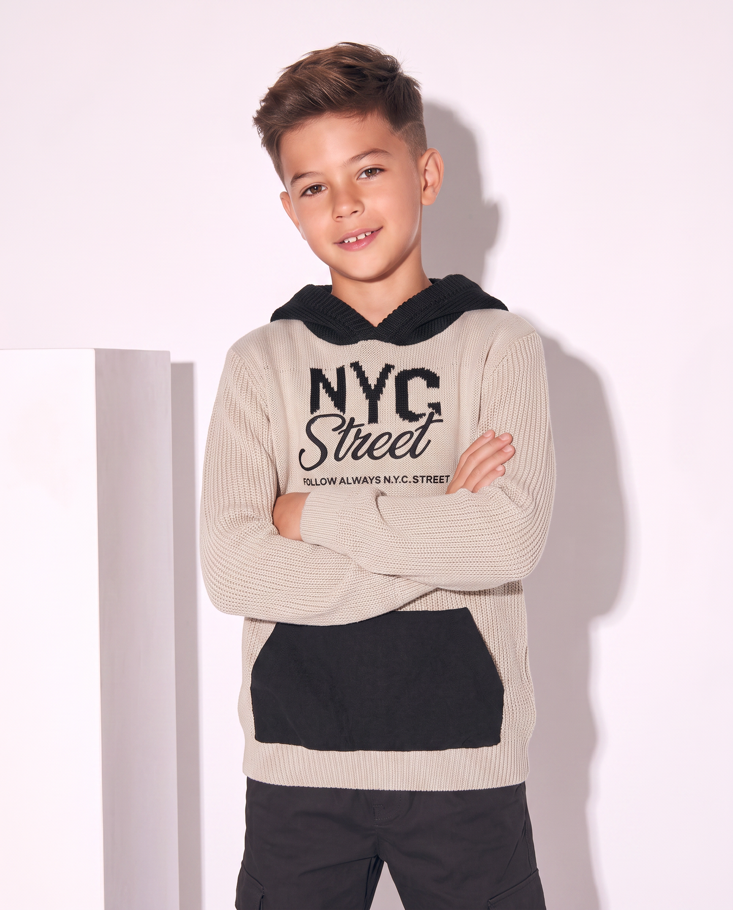 Hooded sweater with jacquard pouch - Beige