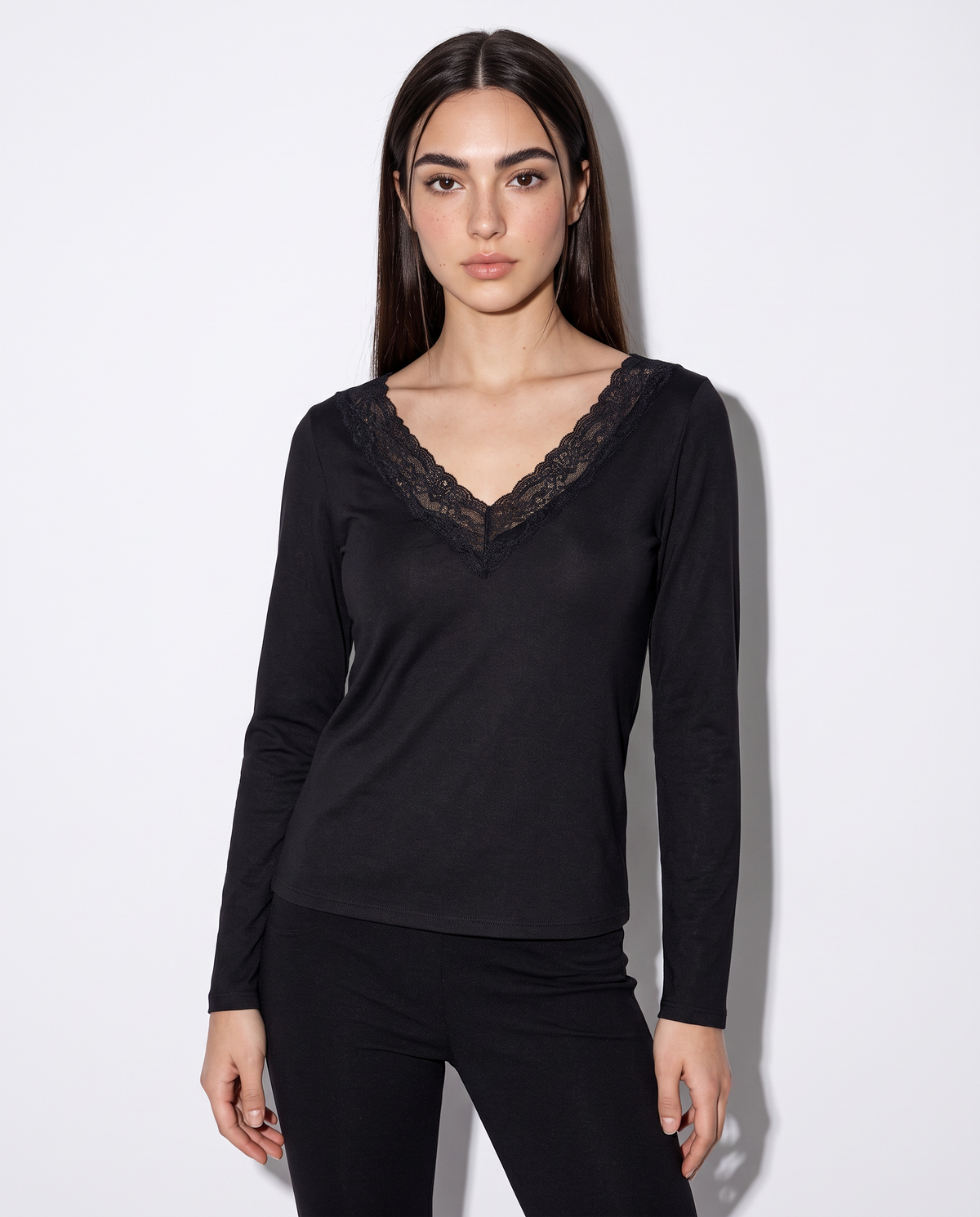 T-shirt manica lunga scollo a V - Nero