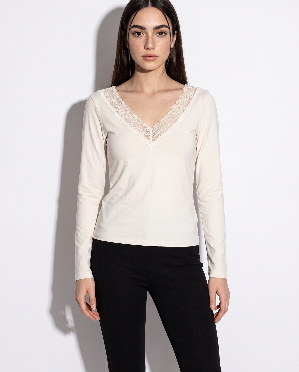 T-shirt manica lunga scollo a V - Avorio