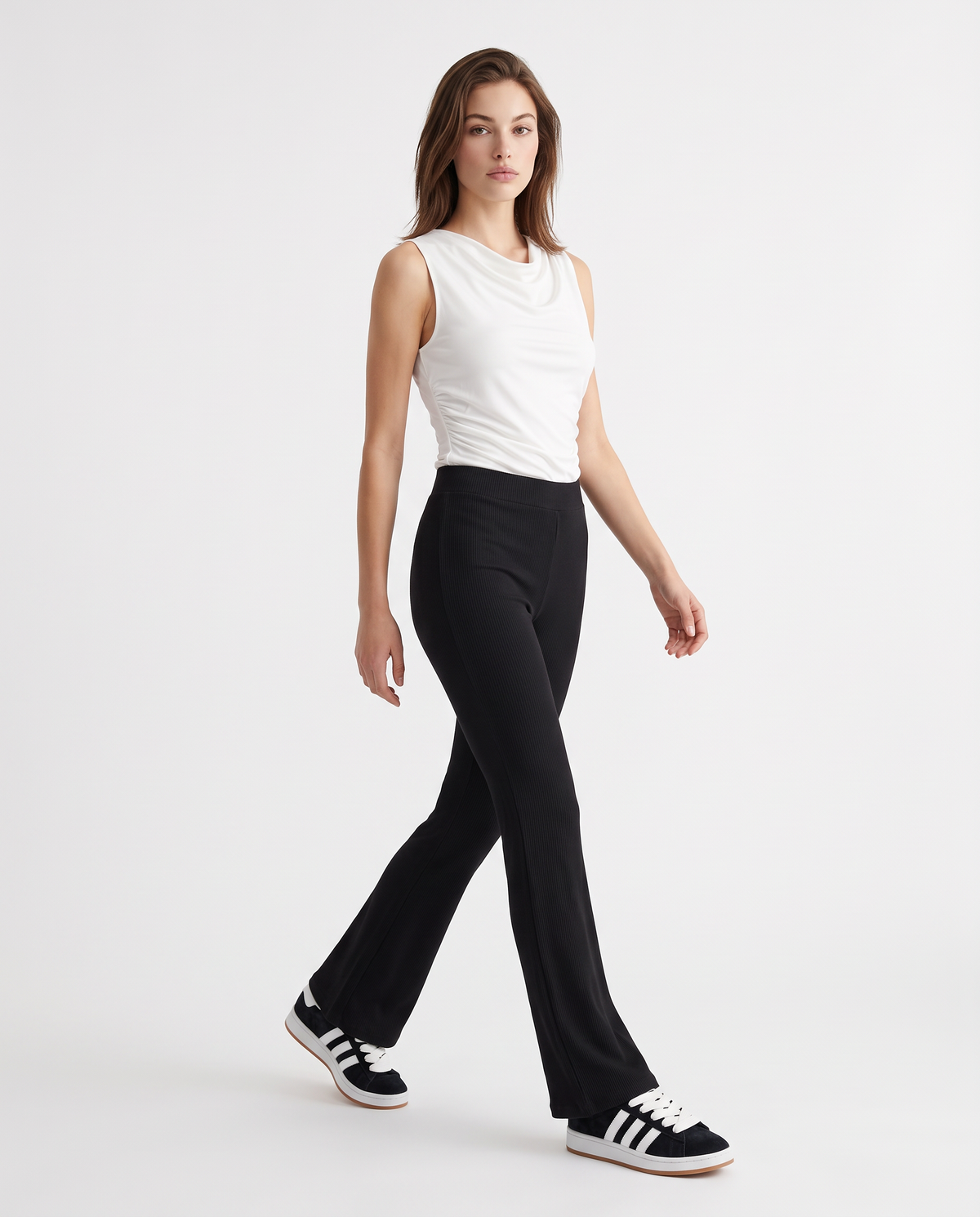 Flared Leggings: Unique Style and Comfort - Black
