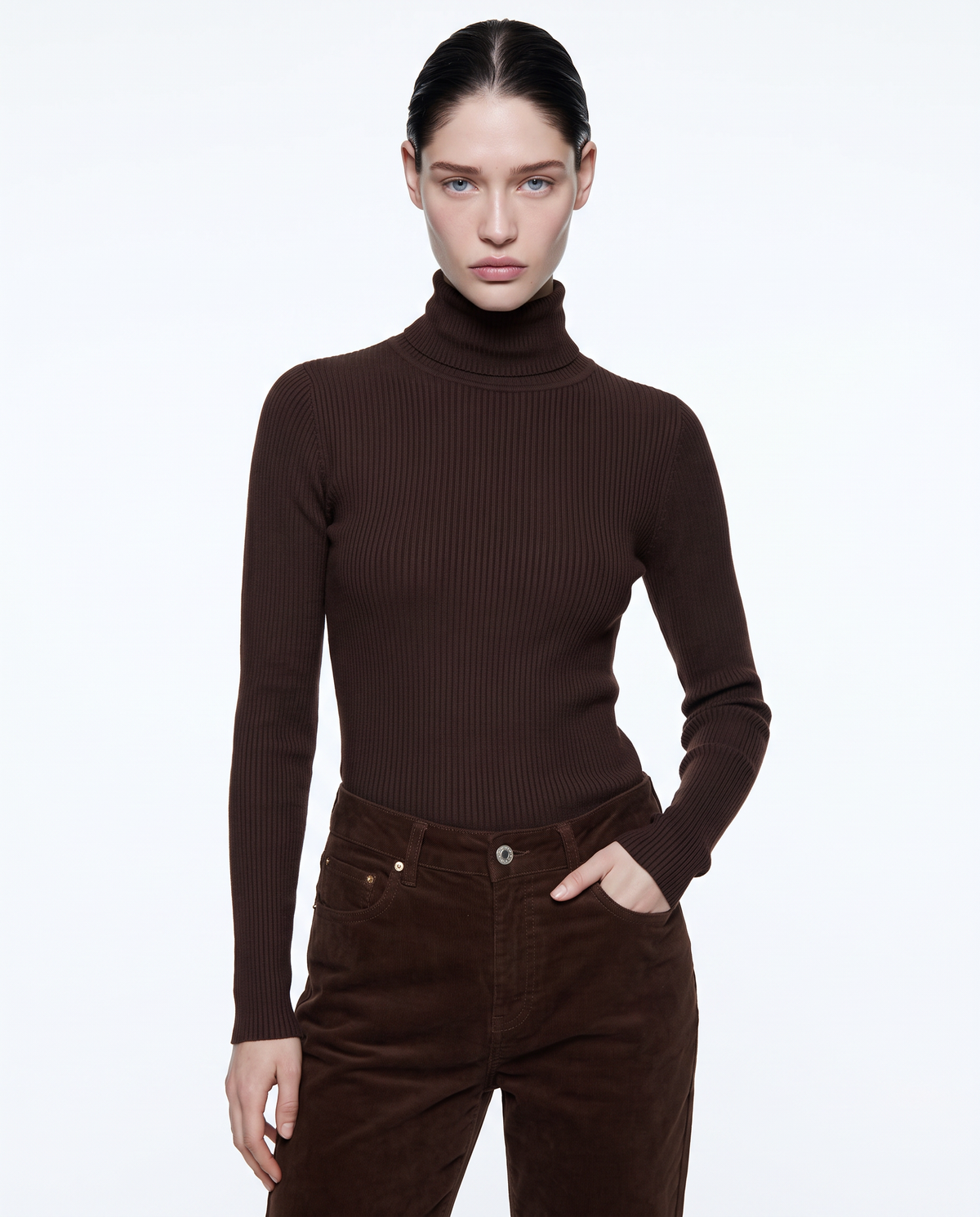 Long Sleeve Turtleneck with Ruffle - Brown
