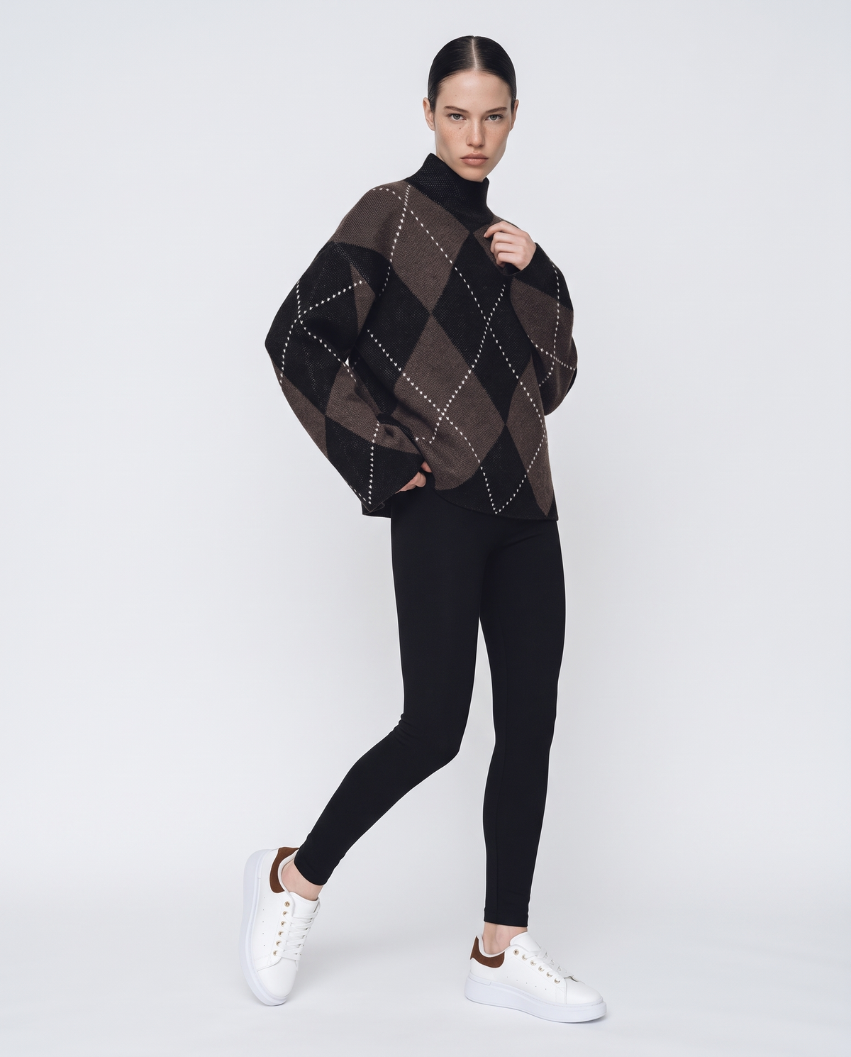 Pullover jacquard a collo alto con rombi - var 1