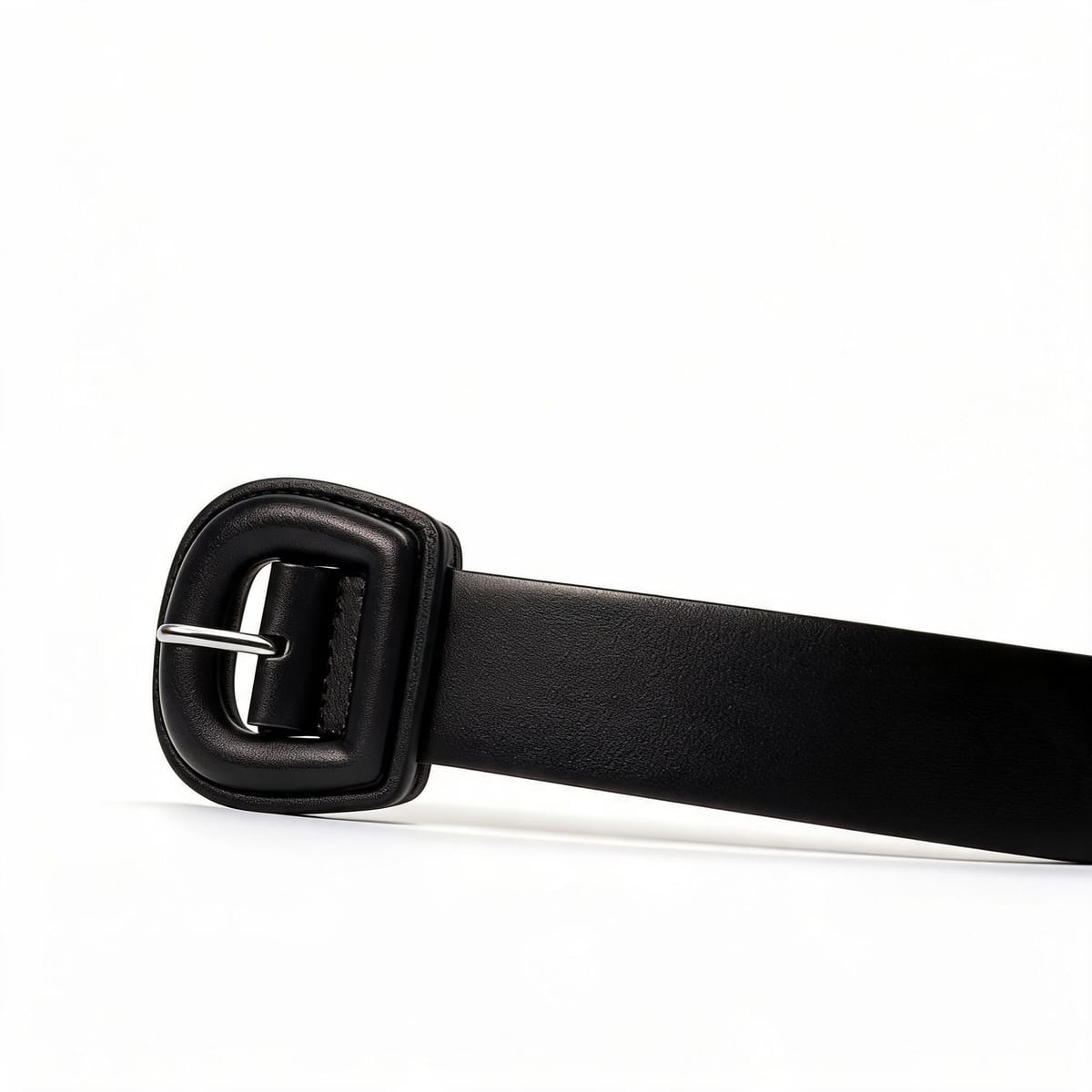 Faux leather belt with elegant buckle - Black