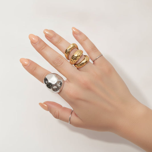 Card 2 Hammered Rings in 2 Colors - Gold
