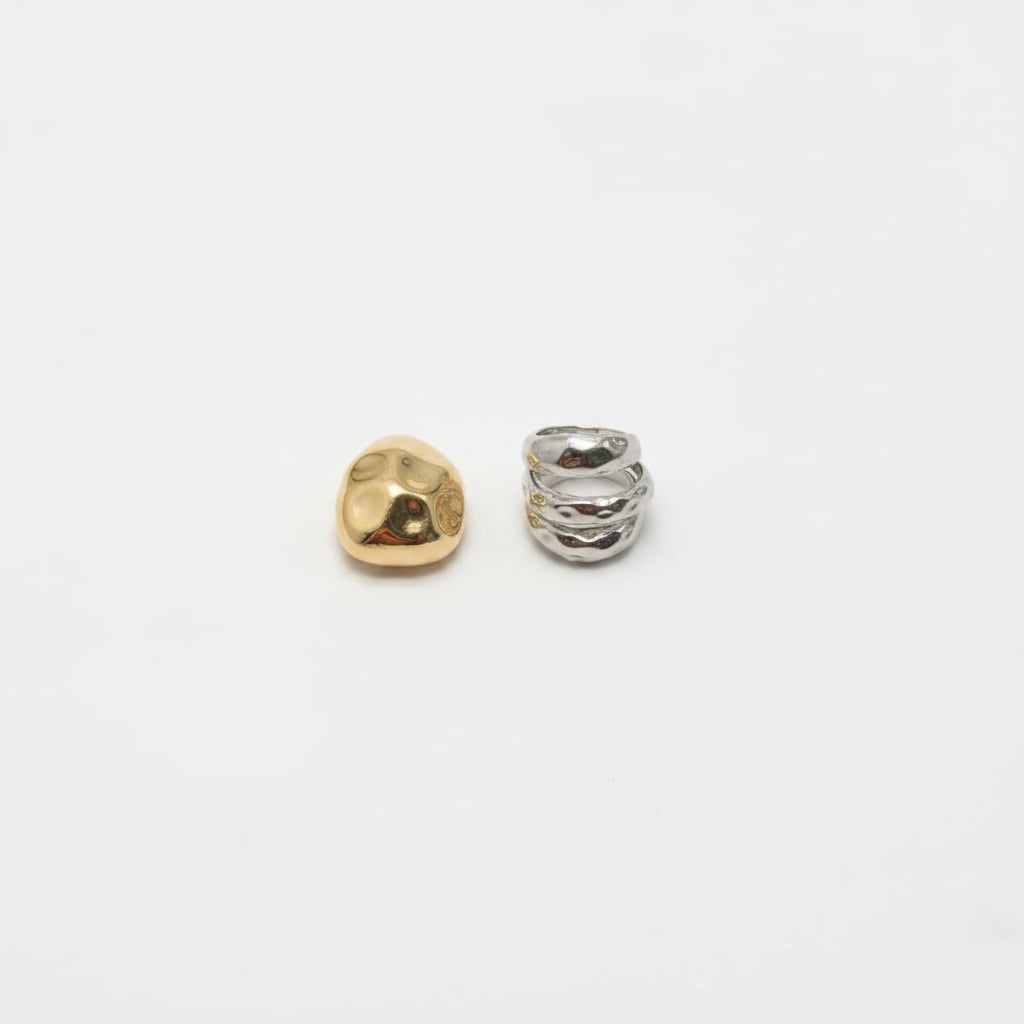 Card 2 Hammered Rings in 2 Colors - Silver