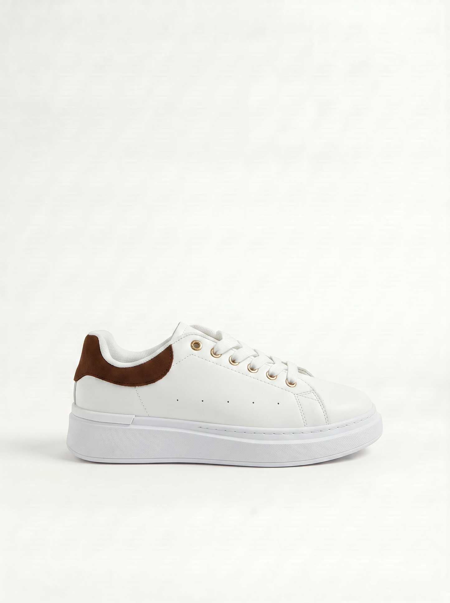 White minimal sneakers with beige detail - White