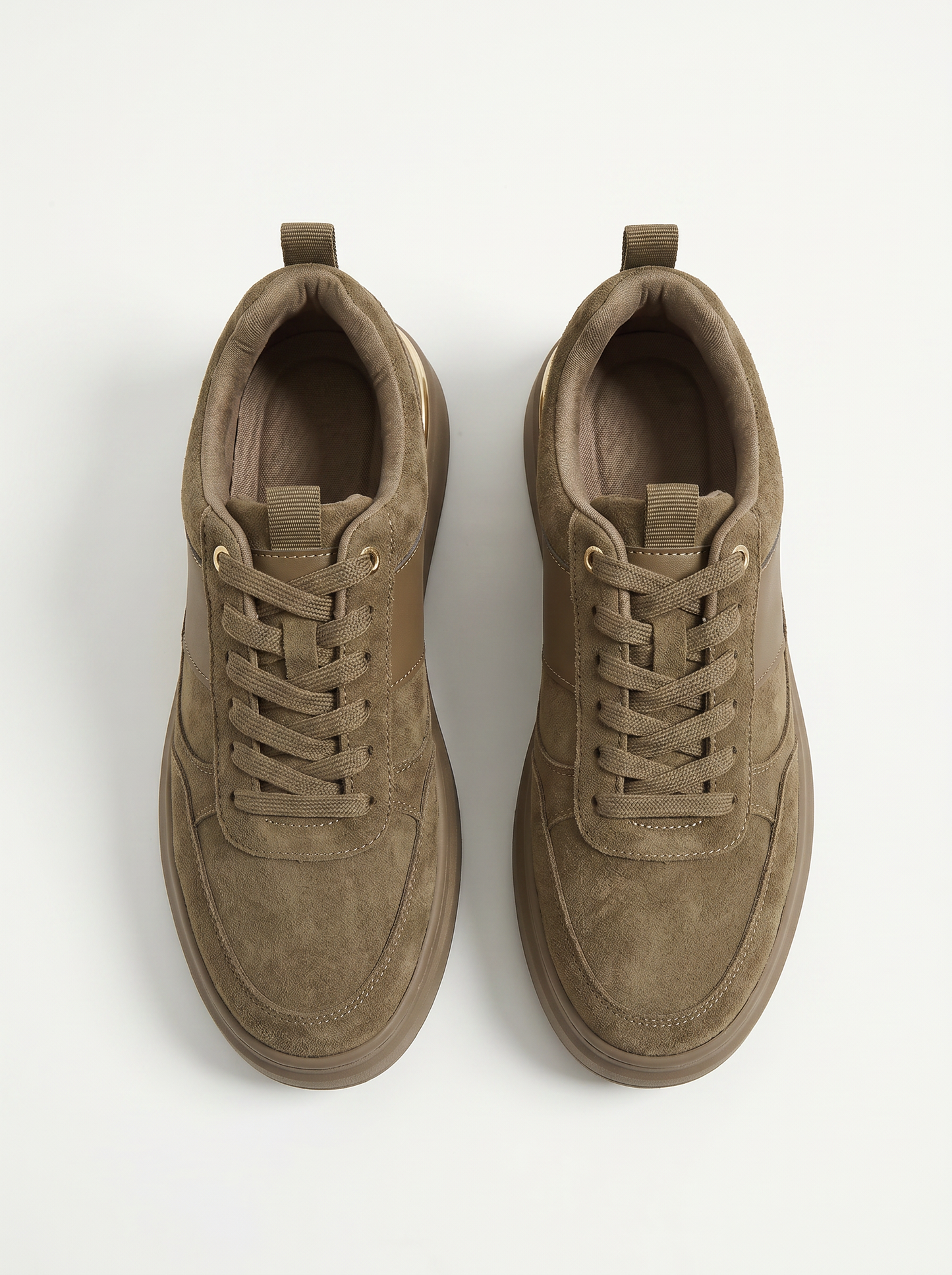 Sneakers beige effetto scamosciato con oro - Beige
